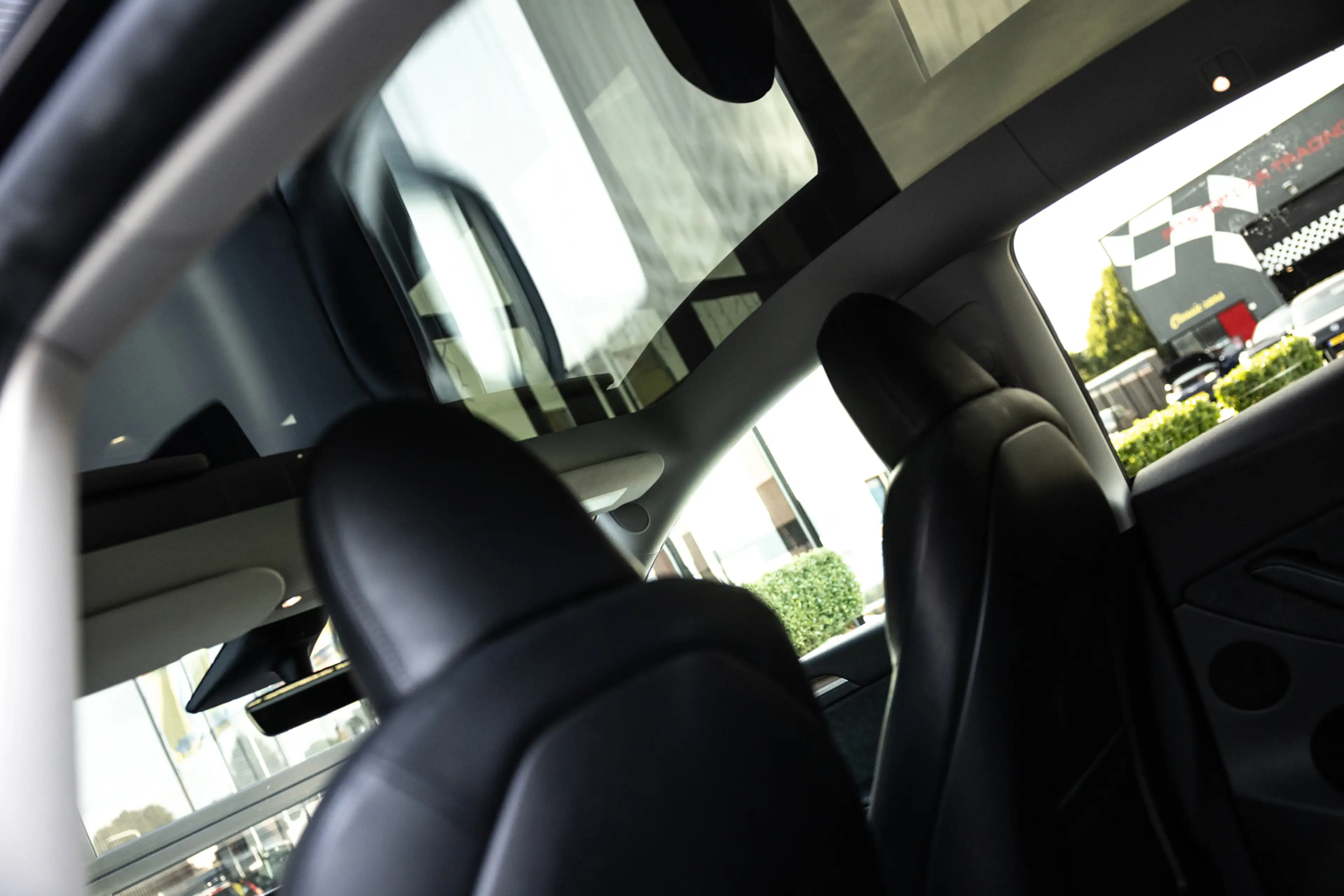 Tesla Model Y RWD 58 kWh, 239 PK, NL Auto, Autopilot, BTW Auto! — photo 13