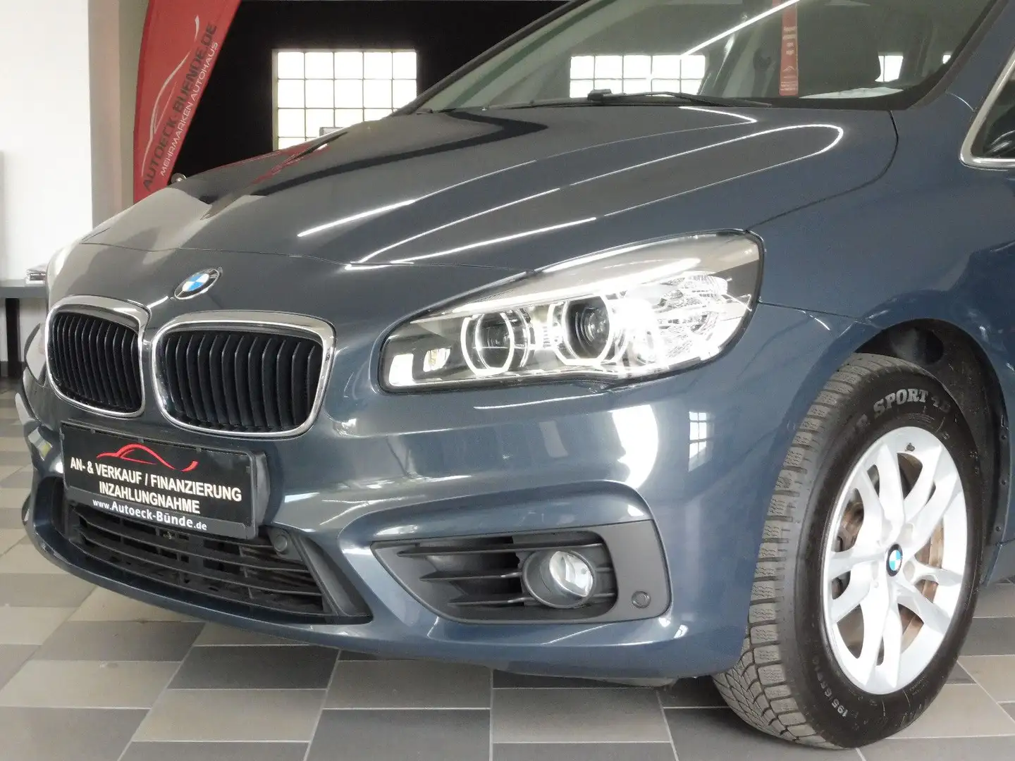 BMW 218 Advantage 7-Sitzer/Led/Navi/AHK Gris - 1