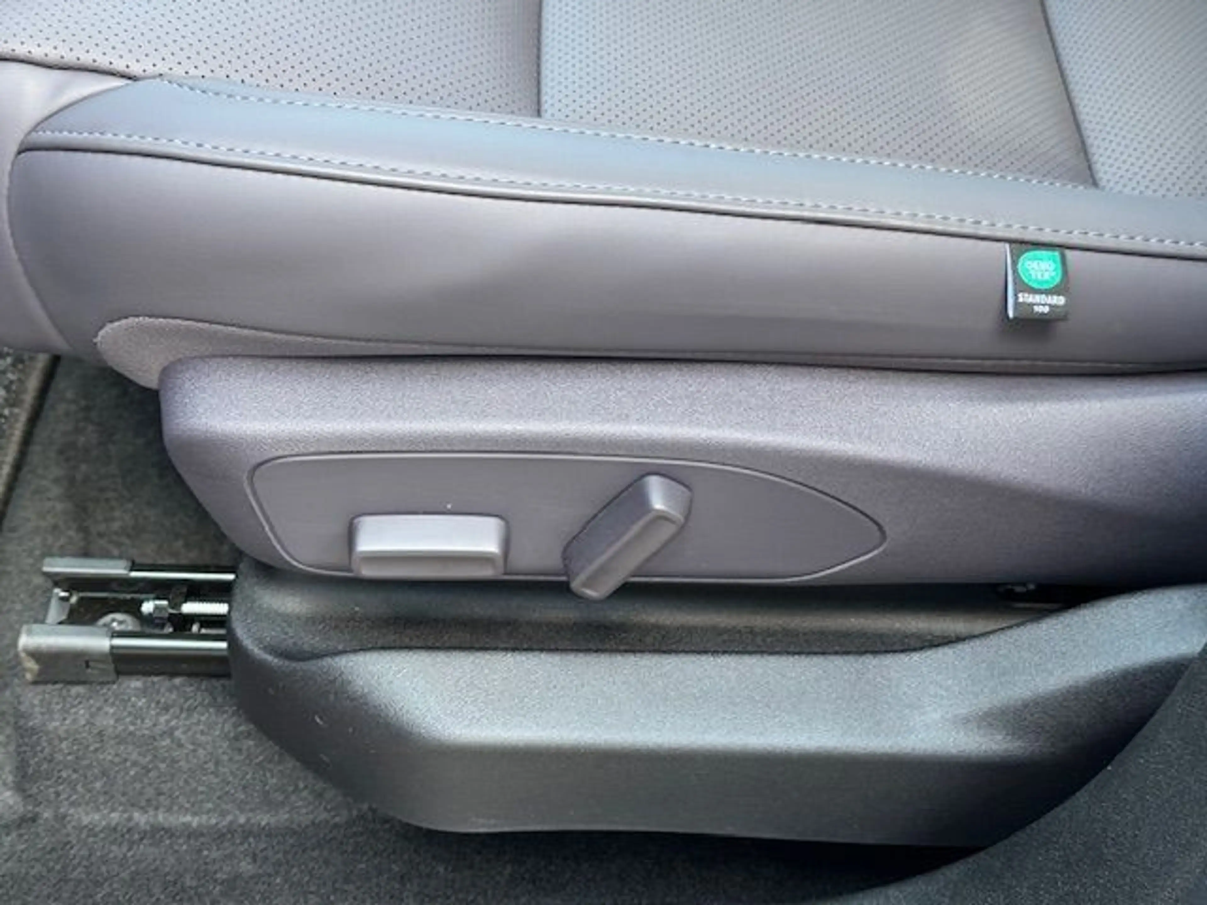 Leapmotor C10 28,4 kWh Design — photo 13