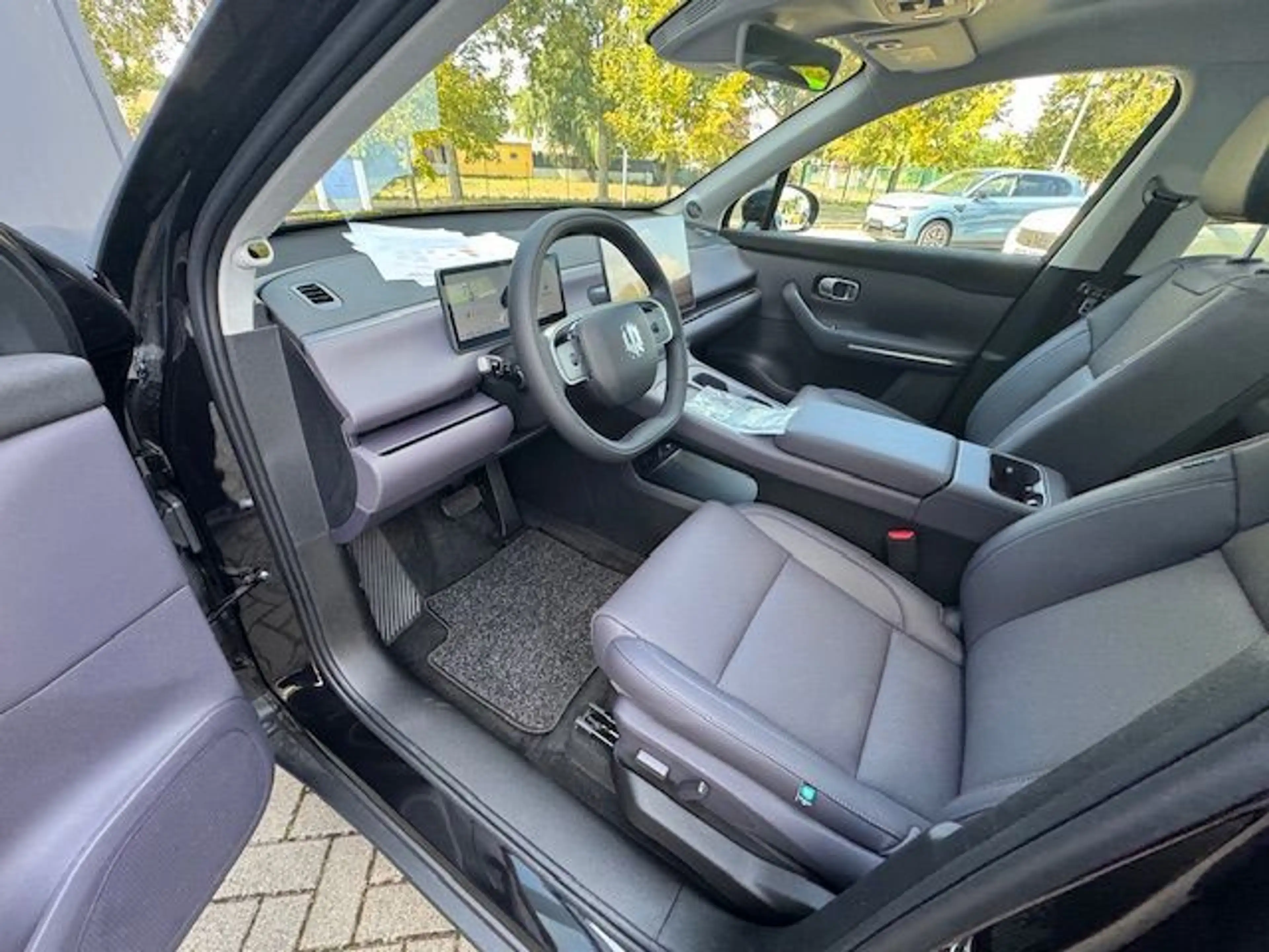 Leapmotor C10 28,4 kWh Design — photo 5