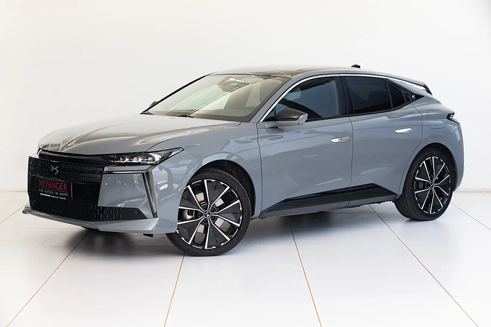 DS Automobiles Sonstige DS N4 PHEV 225 eDCT-7 Etoile Nappaleder Grau - 1