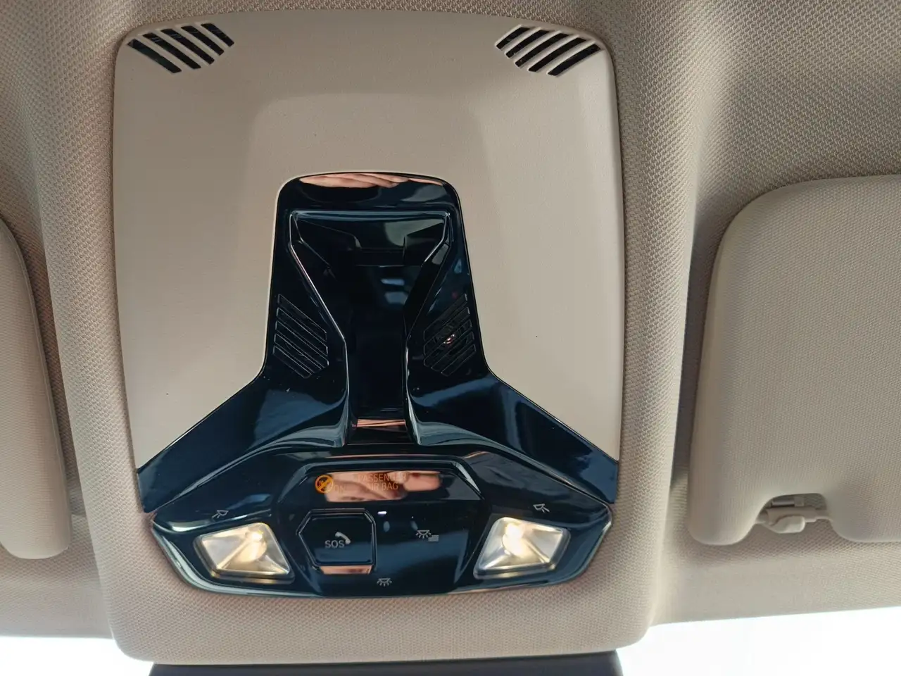 BMW iX2 eDrive20 DRIVING+PARKING-ASS.+SITZHEIZUNG+SONNENSC, миниатюра 23