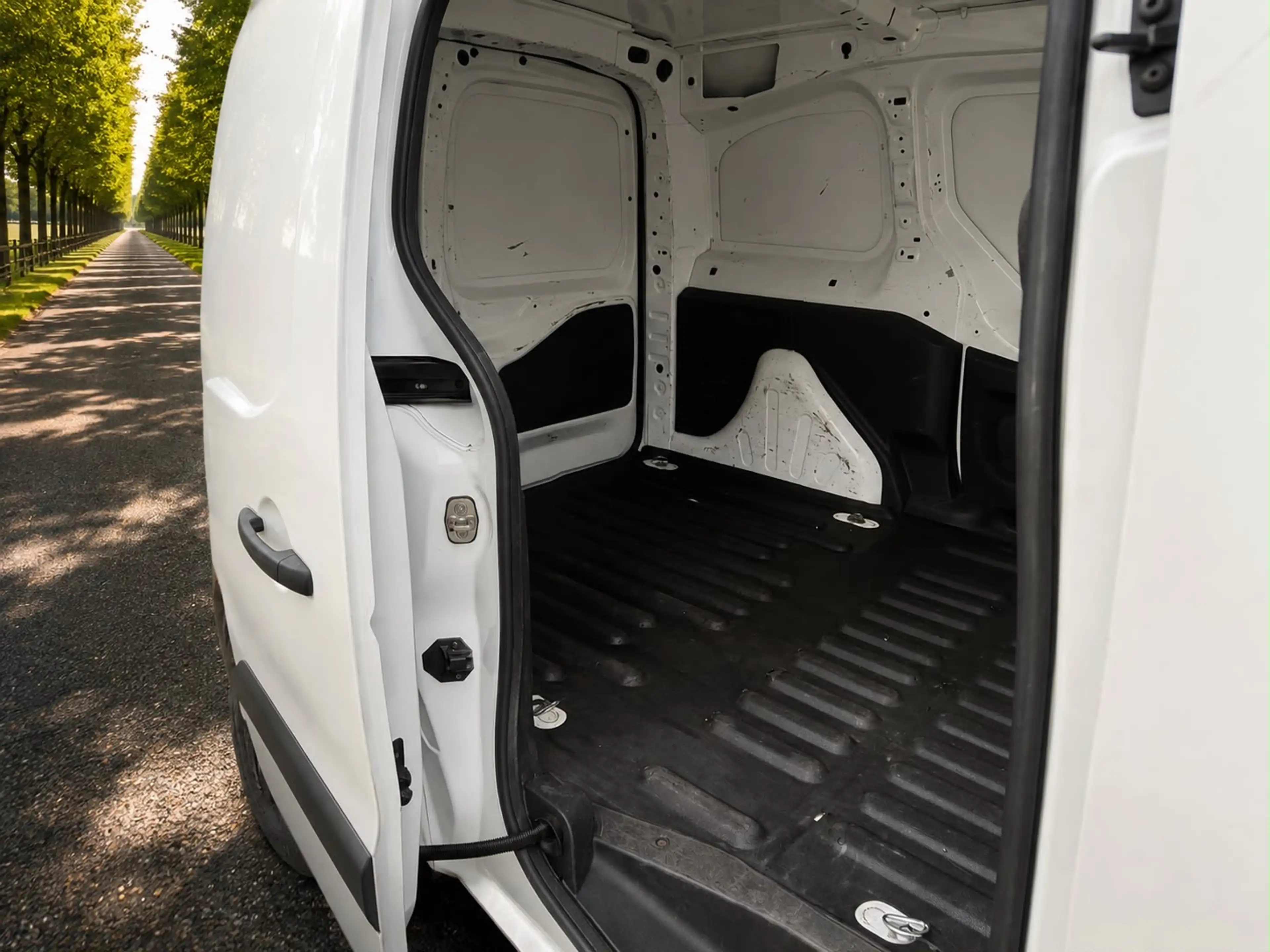 Peugeot Partner 1.6 HDi AUTO EN TVA FULL CARNET ✅ — photo 10