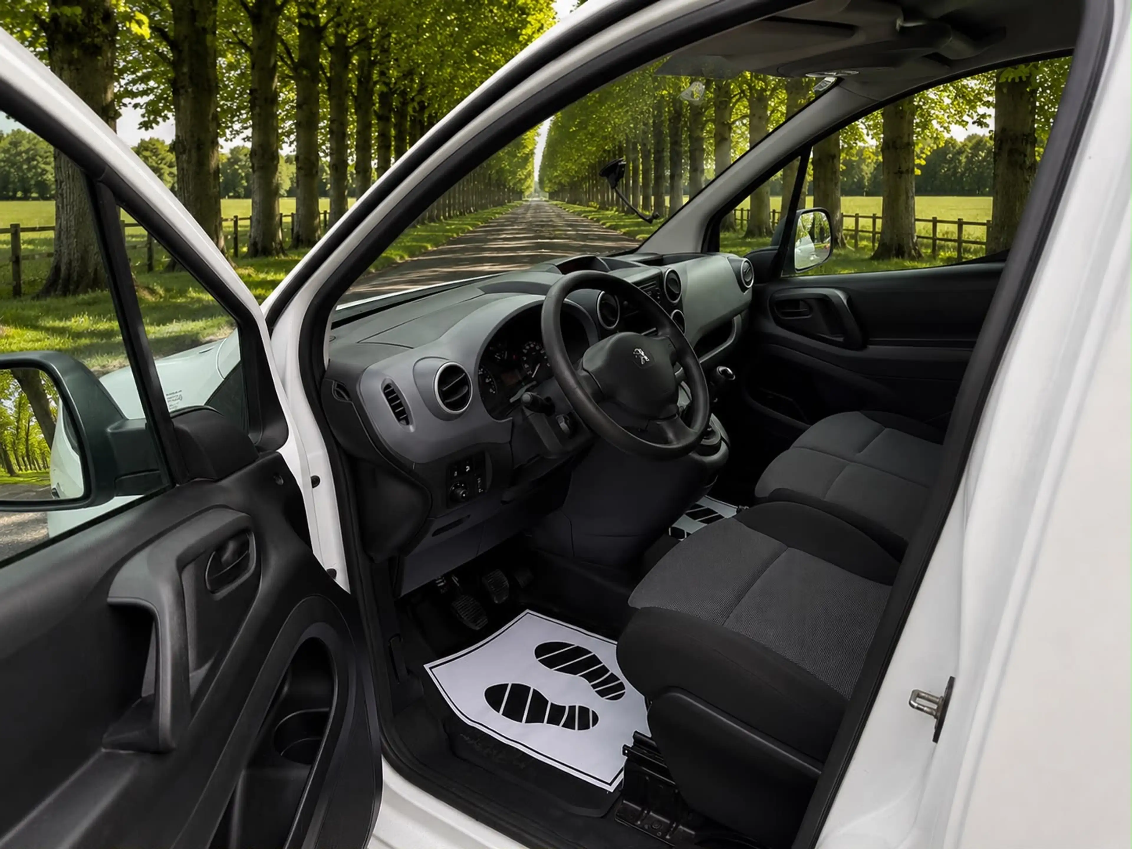 Peugeot Partner 1.6 HDi AUTO EN TVA FULL CARNET ✅ — photo 9