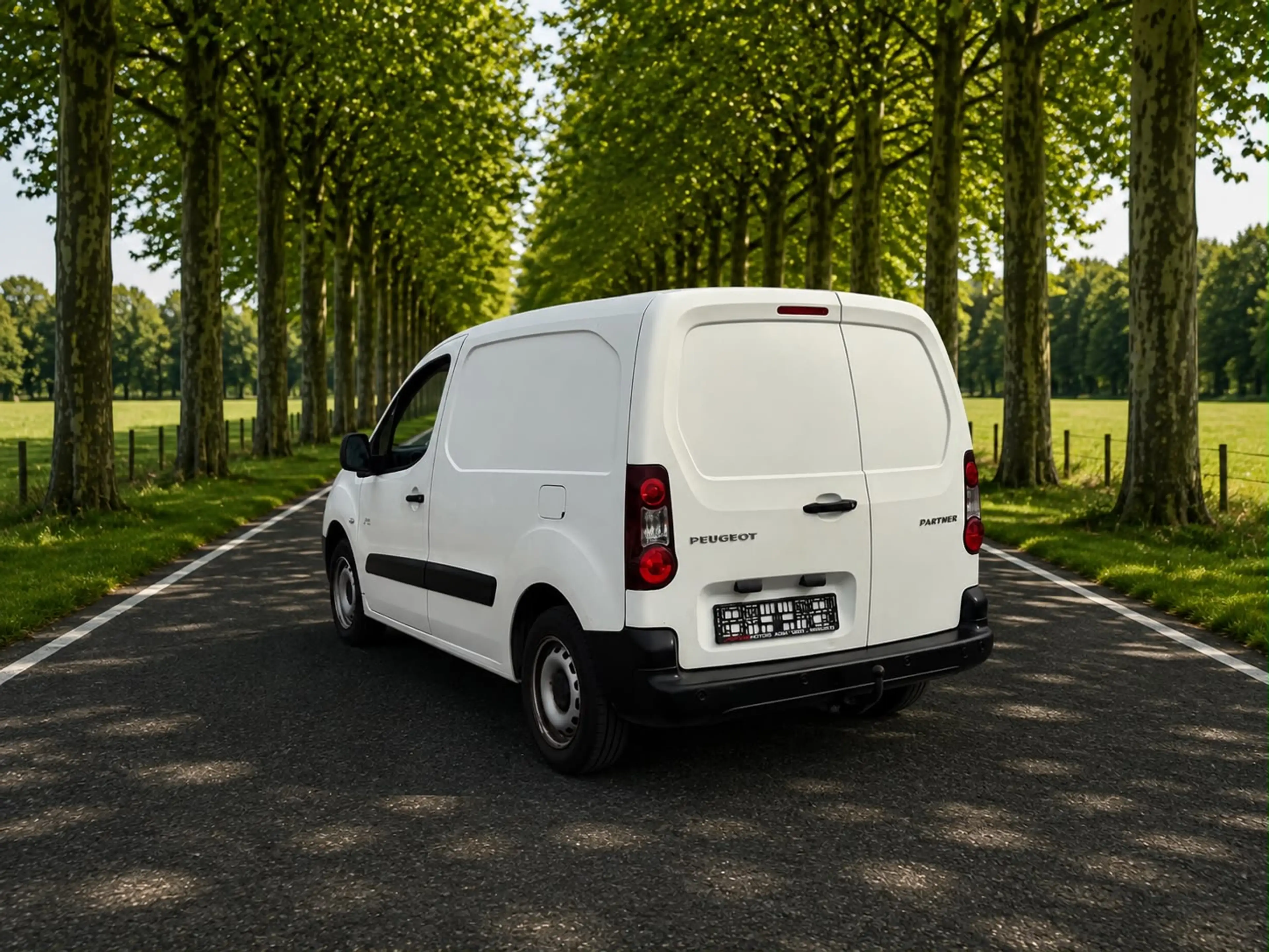 Peugeot Partner 1.6 HDi AUTO EN TVA FULL CARNET ✅ — photo 7