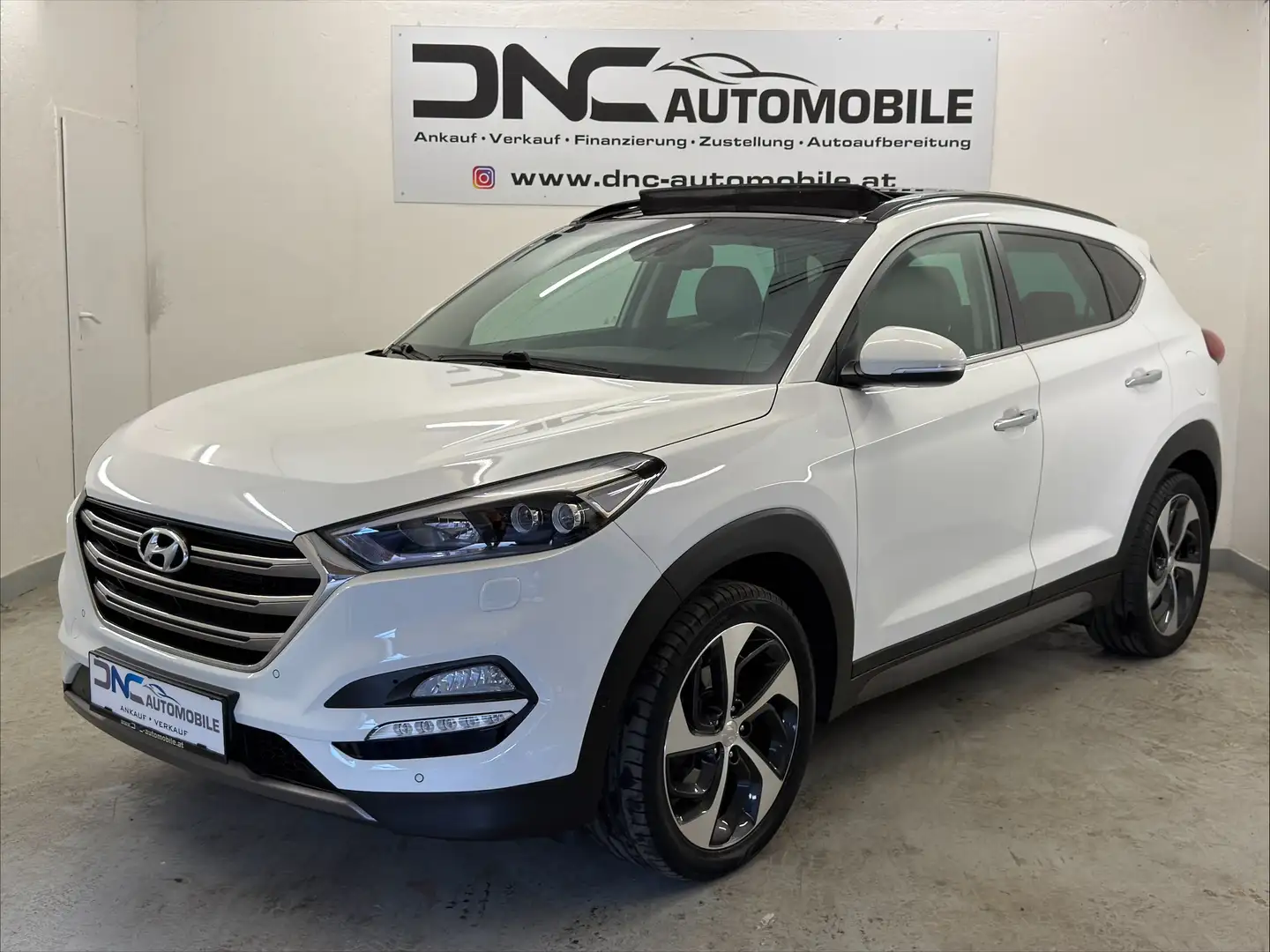 Hyundai TUCSON 2,0 CRDI 4WD Platin Aut.*VOLLAUSSTATTUNG* Weiß - 1