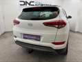 Hyundai TUCSON 2,0 CRDI 4WD Platin Aut.*VOLLAUSSTATTUNG* Weiß - thumbnail 4