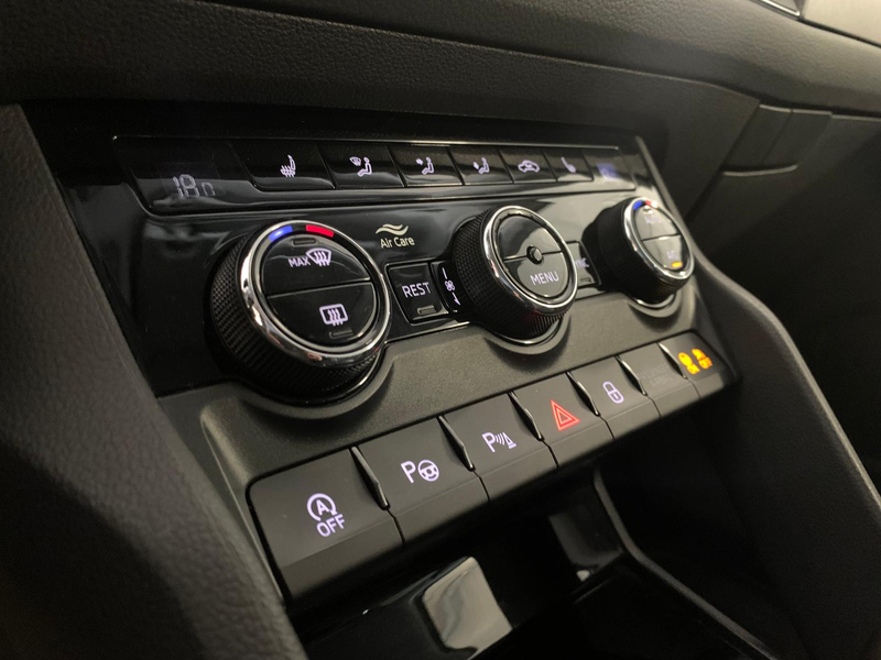 Skoda Kodiaq 2.0 TDI DSG 4X4 NAVI/ACC/MATRIX/19 AHK — photo 12