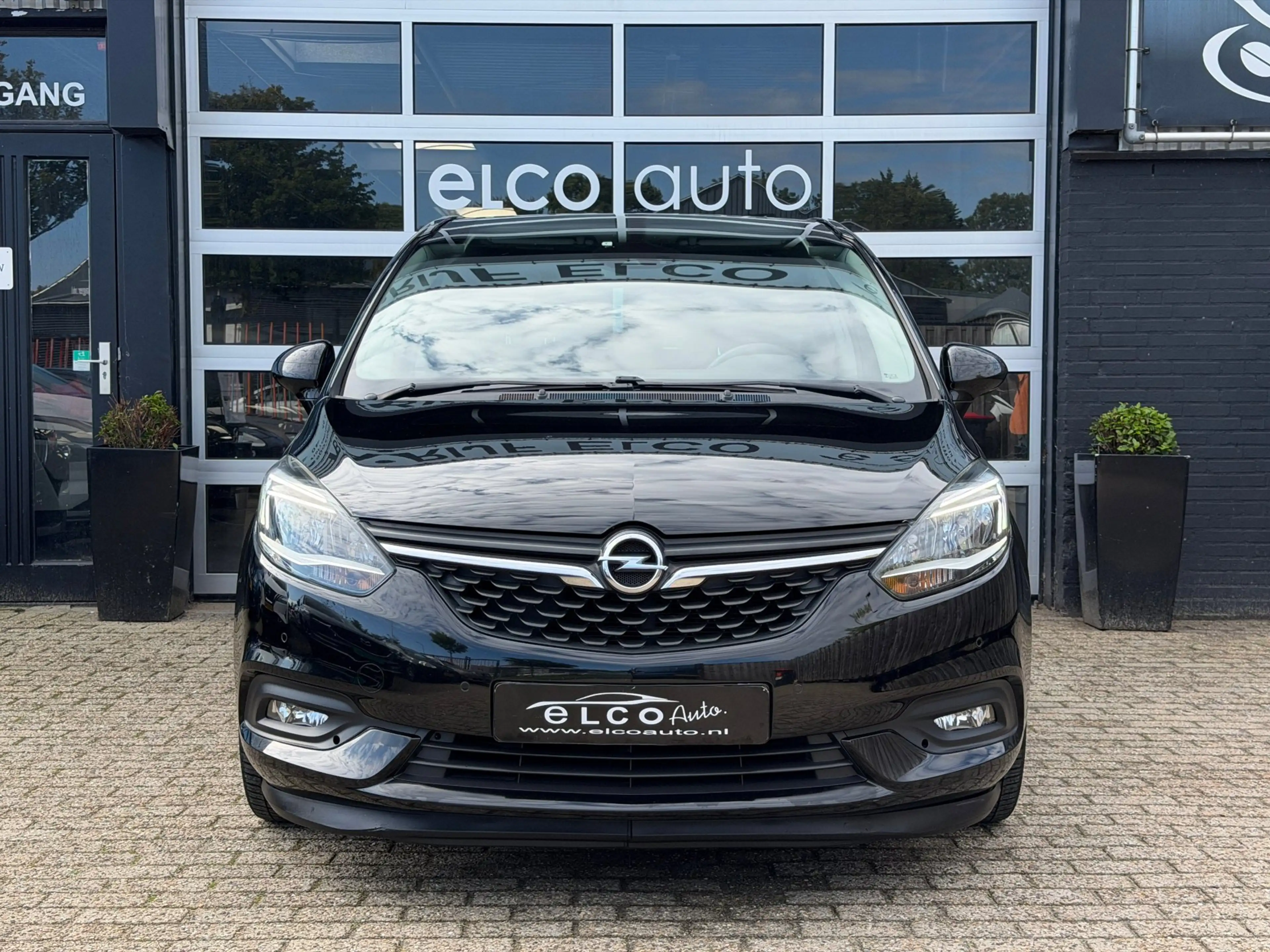 Opel Zafira 1.4 Turbo Business+ 7P / Pano / Trekhaak — photo 2