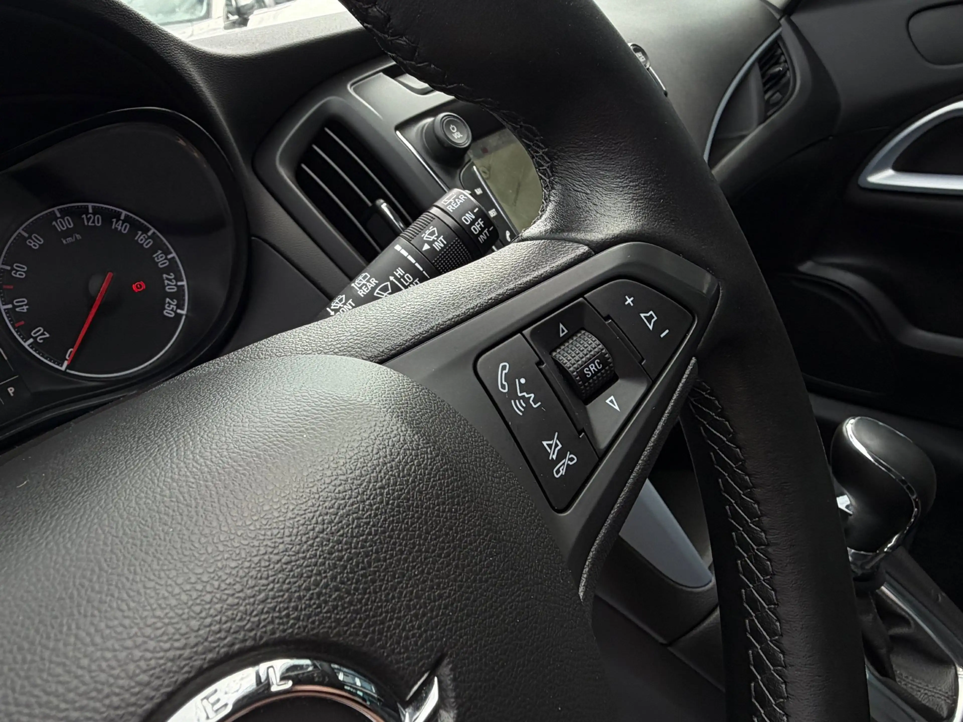 Opel Zafira 1.4 Turbo Business+ 7P / Pano / Trekhaak — photo 13