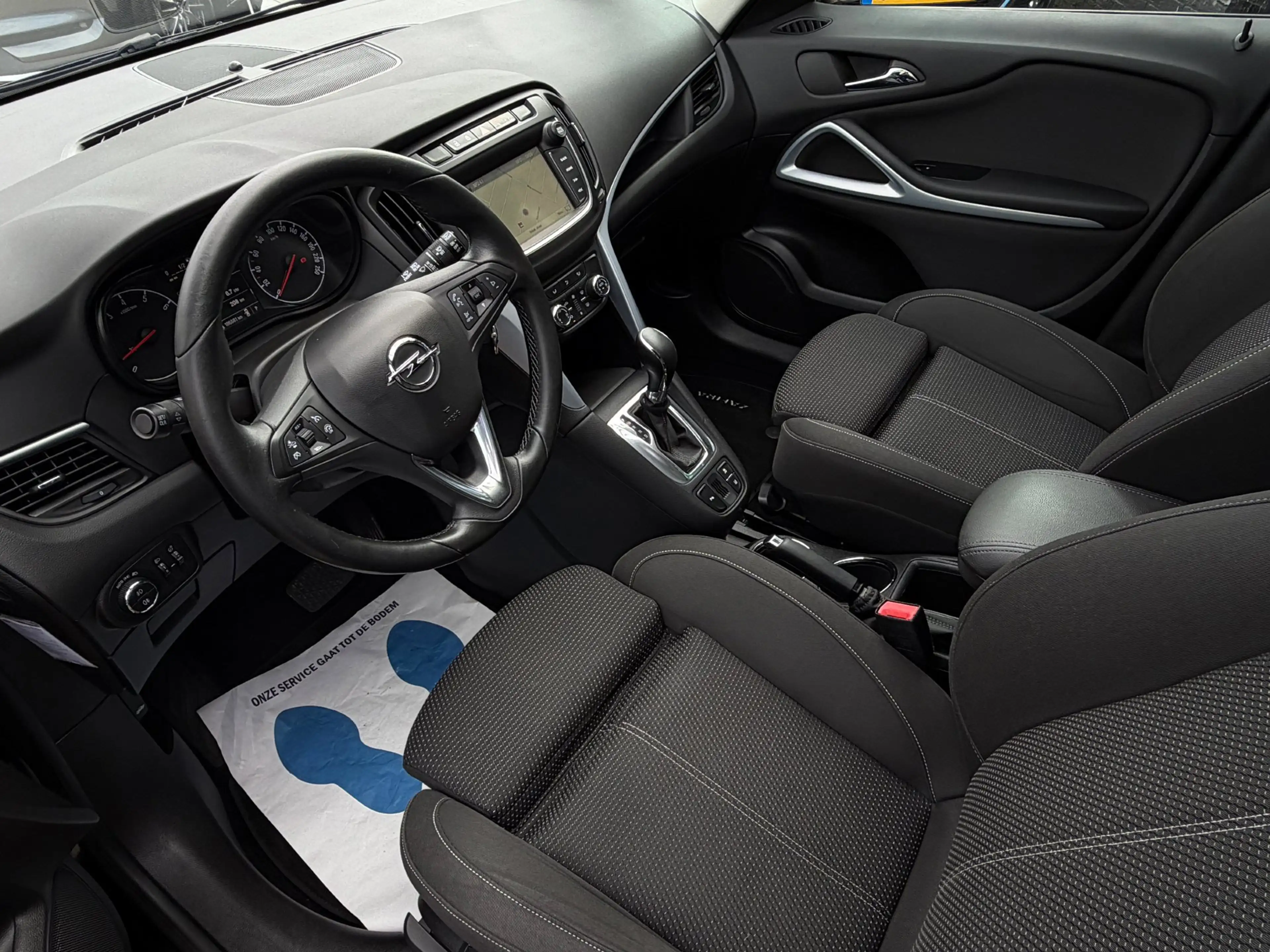 Opel Zafira 1.4 Turbo Business+ 7P / Pano / Trekhaak — photo 4