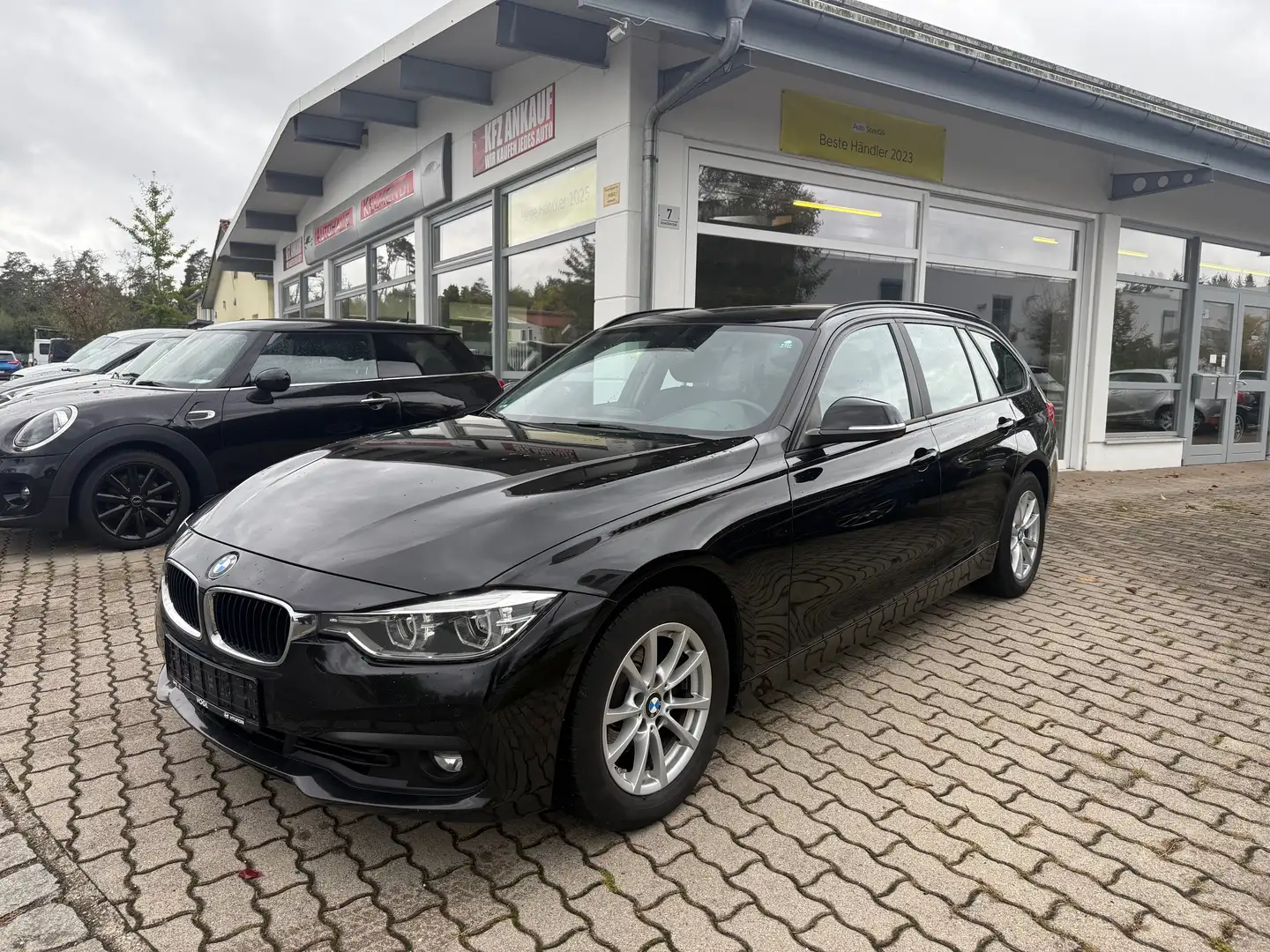BMW 320 320 i- MwSt. ausweisbar- Schwarz - 1