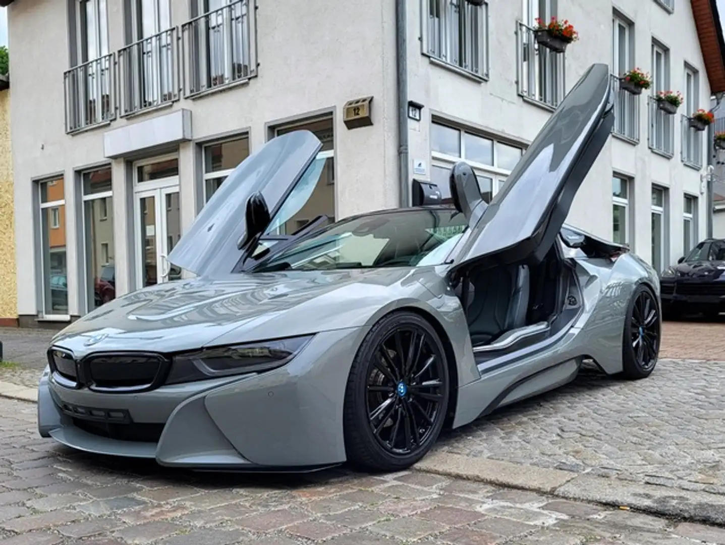 BMW i8 Roadster Edo Popken Edition #2 HUD HK CARBON Gris - 2