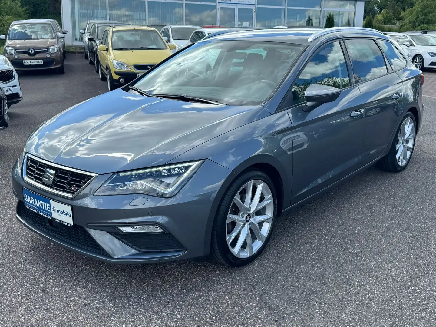 SEAT Leon ST FR 2.0 TDI NAVI LED KAMERA Grau - 1