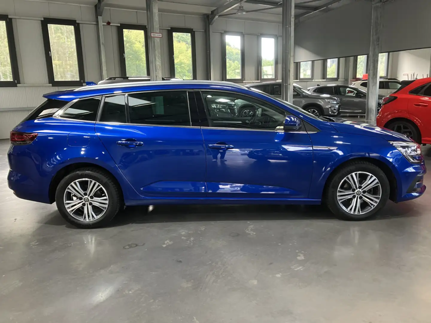 Renault Megane 1.5 dCi Break EDC Bleu - 2