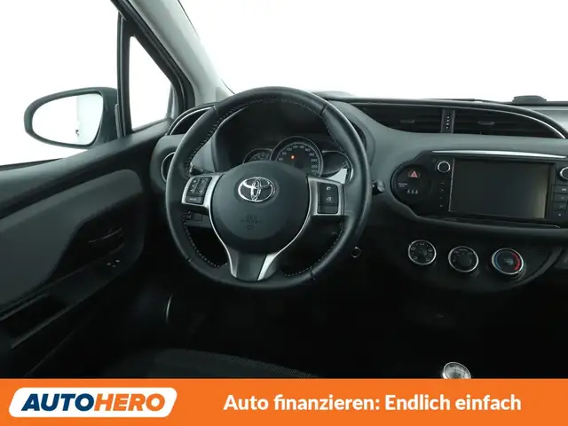 Toyota Yaris view 13