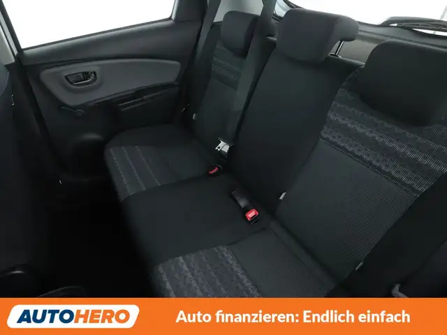 Toyota Yaris view 14