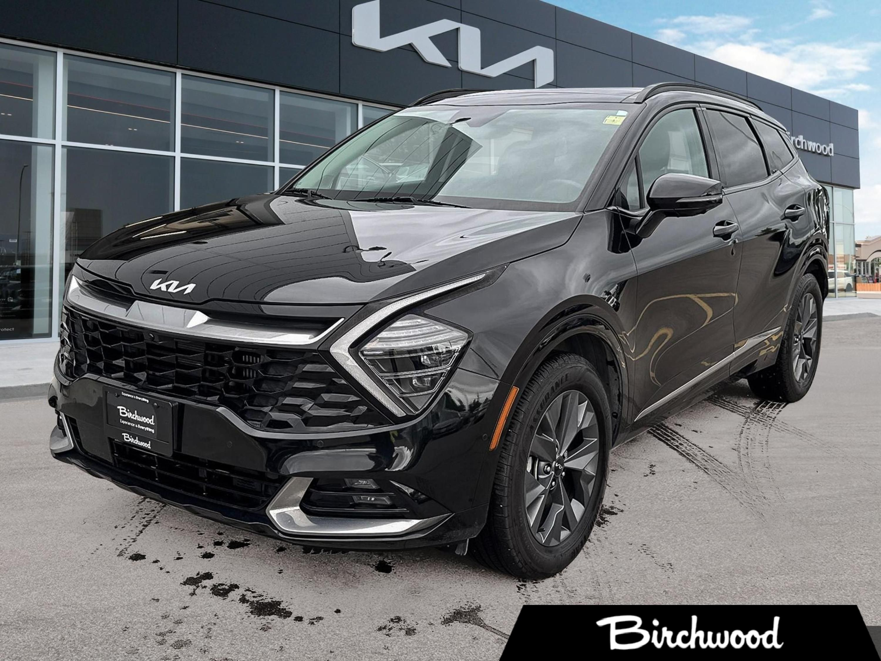 2023 Kia Sportage SX | AWD | Apple CarPlay & Android Auto | Sunroof