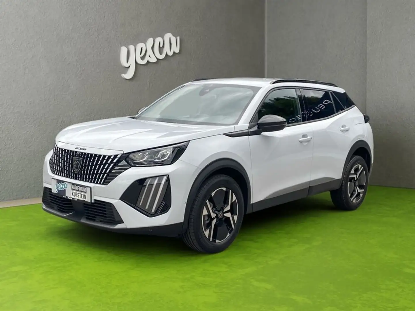 Peugeot 2008 PureTech 100 S&S Allure 6-Gang-Manuell Blanc - 1