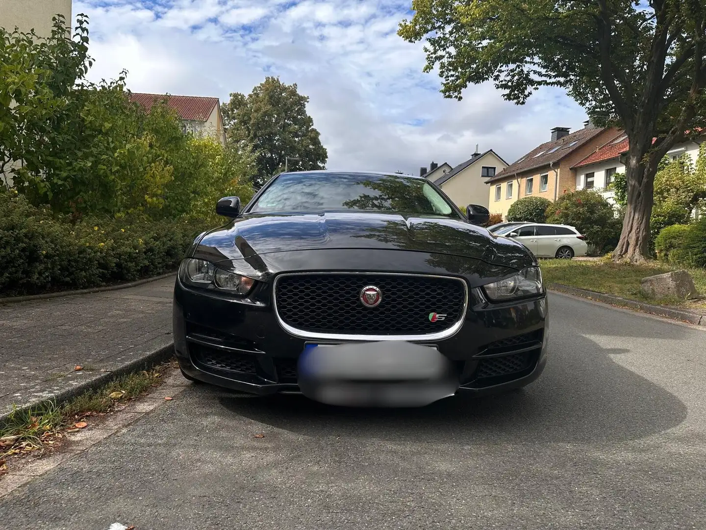 Jaguar XE XE Diesel 20d Prestige Schwarz - 1