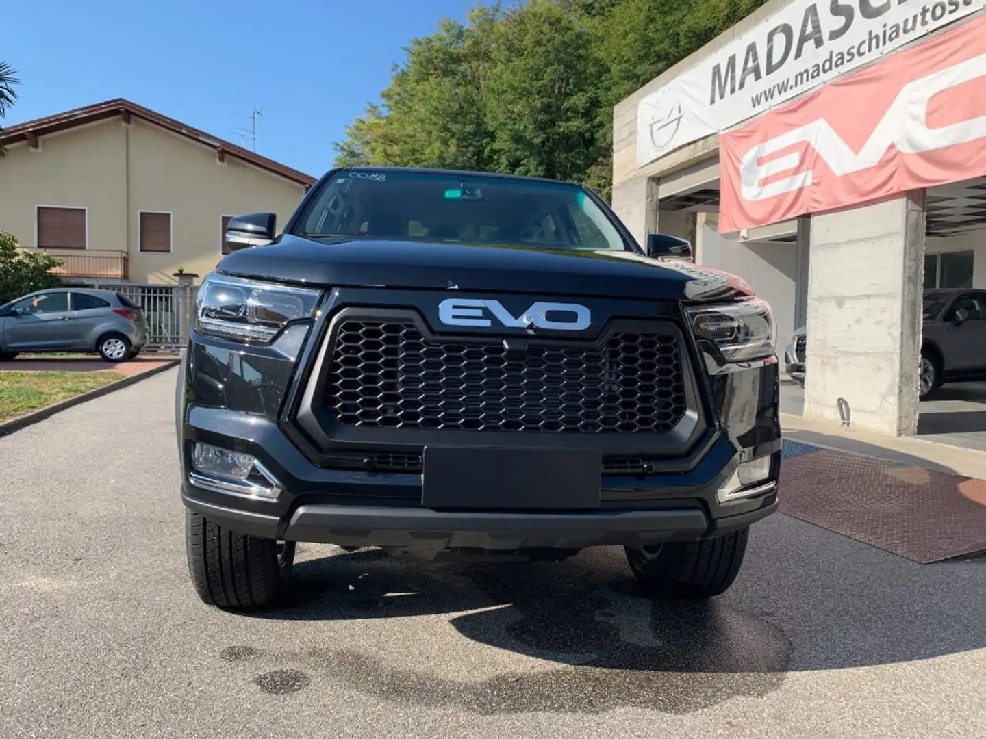 EVO Cross4 EVO Cross 4 2.0 Turbodiesel Doppia Cabina IVA COMPRESA Schwarz - 1