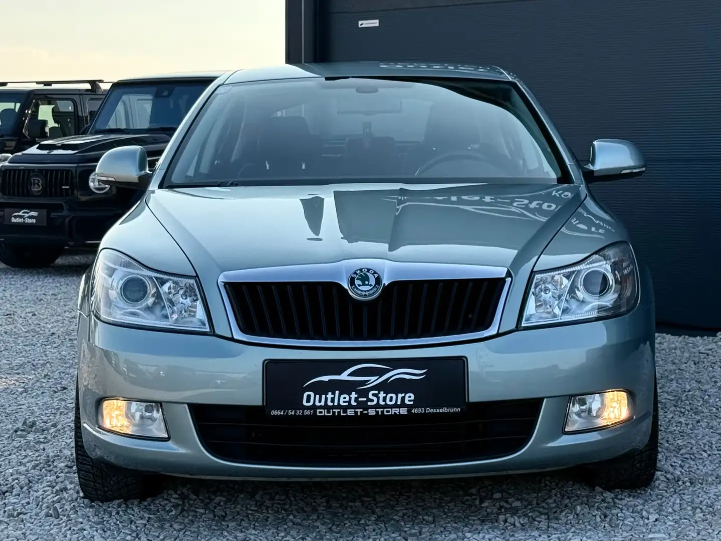 Skoda Octavia Elegance TSI DSG*1.Besitz*SHZ*Navi*Tempomat*TOP* Grau - 2