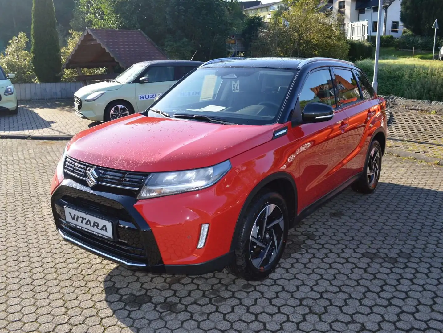 Suzuki Vitara Vitara 1.4 Boosterjet Hybrid Comfort+ Allgrip Rood - 2