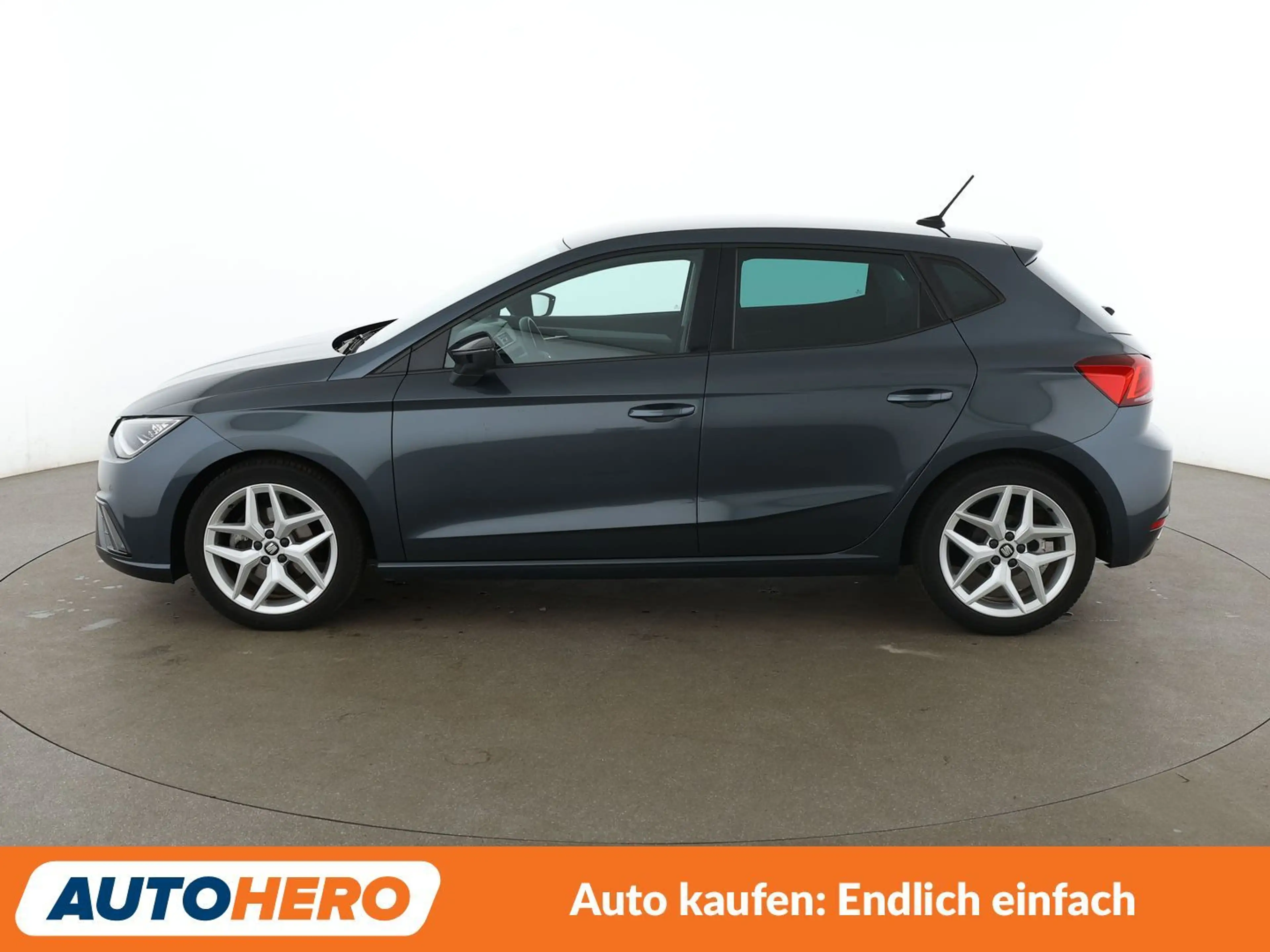 SEAT Ibiza 1.0 TSI FR*NAVI*LED*TEMPO*CAM*PDC*SHZ*BT* — photo 3