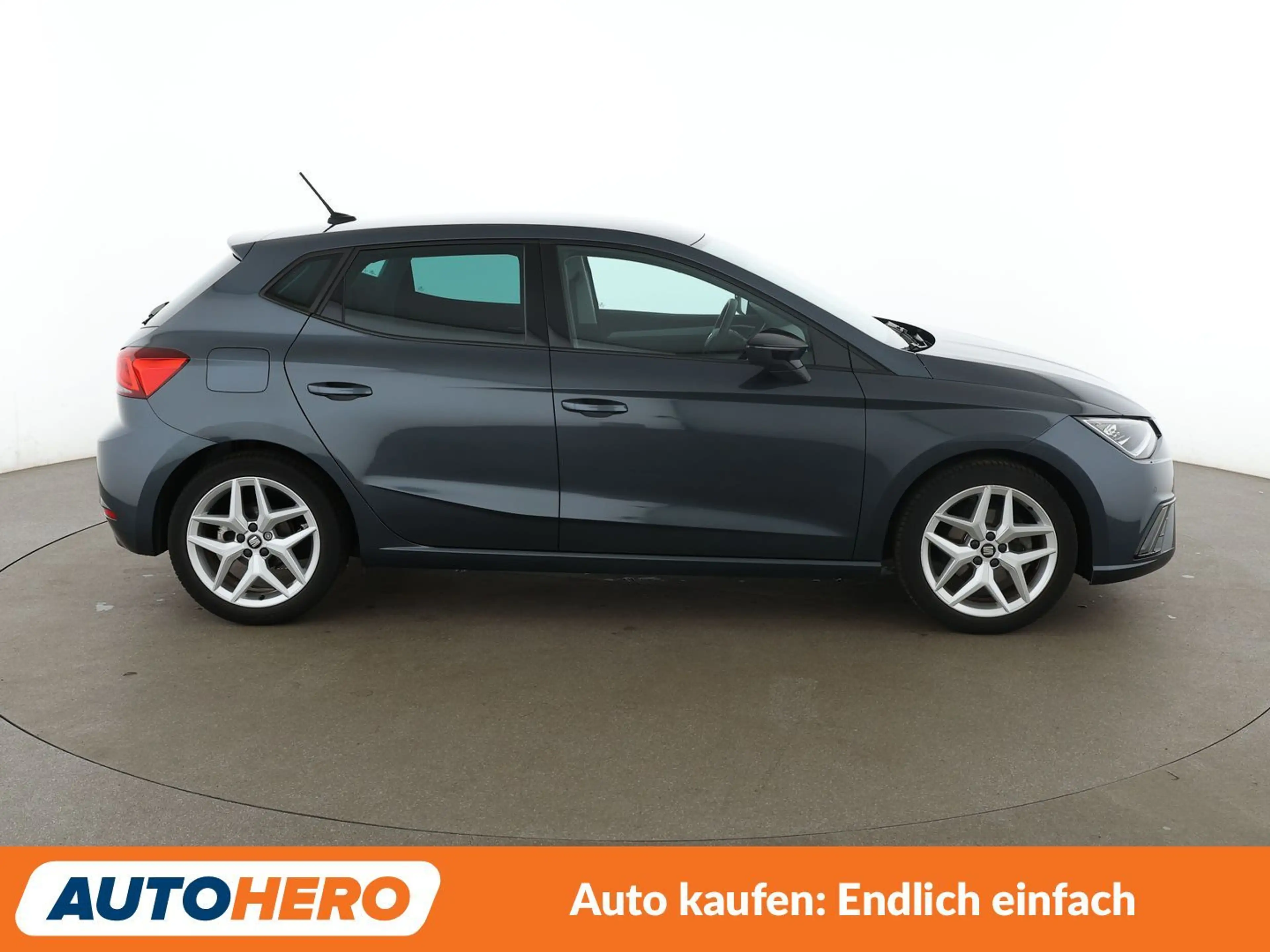 SEAT Ibiza 1.0 TSI FR*NAVI*LED*TEMPO*CAM*PDC*SHZ*BT* — photo 7