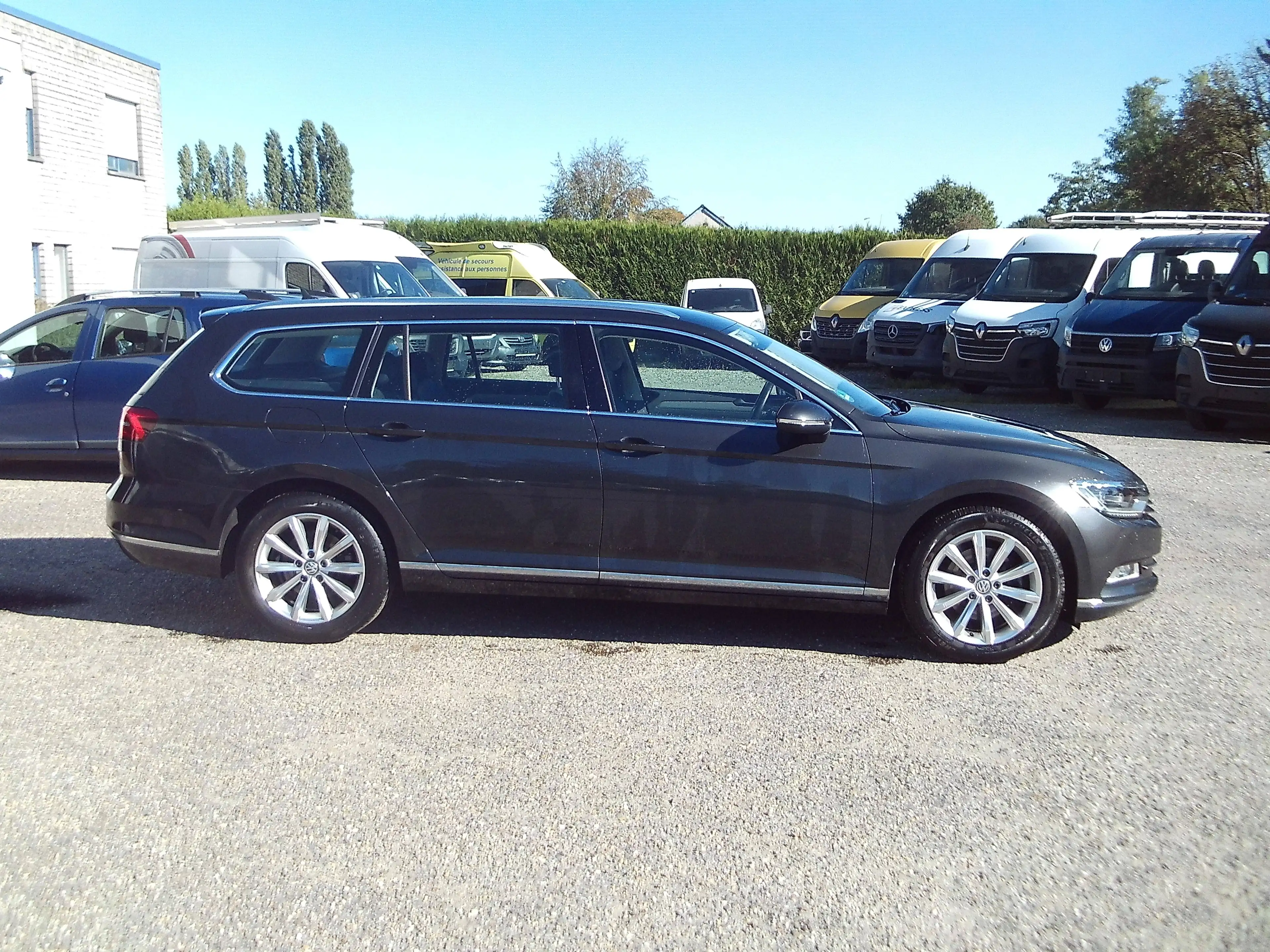 Volkswagen Passat Variant Passat SW 1.6 CR TDi Highline Business DSG — photo 3