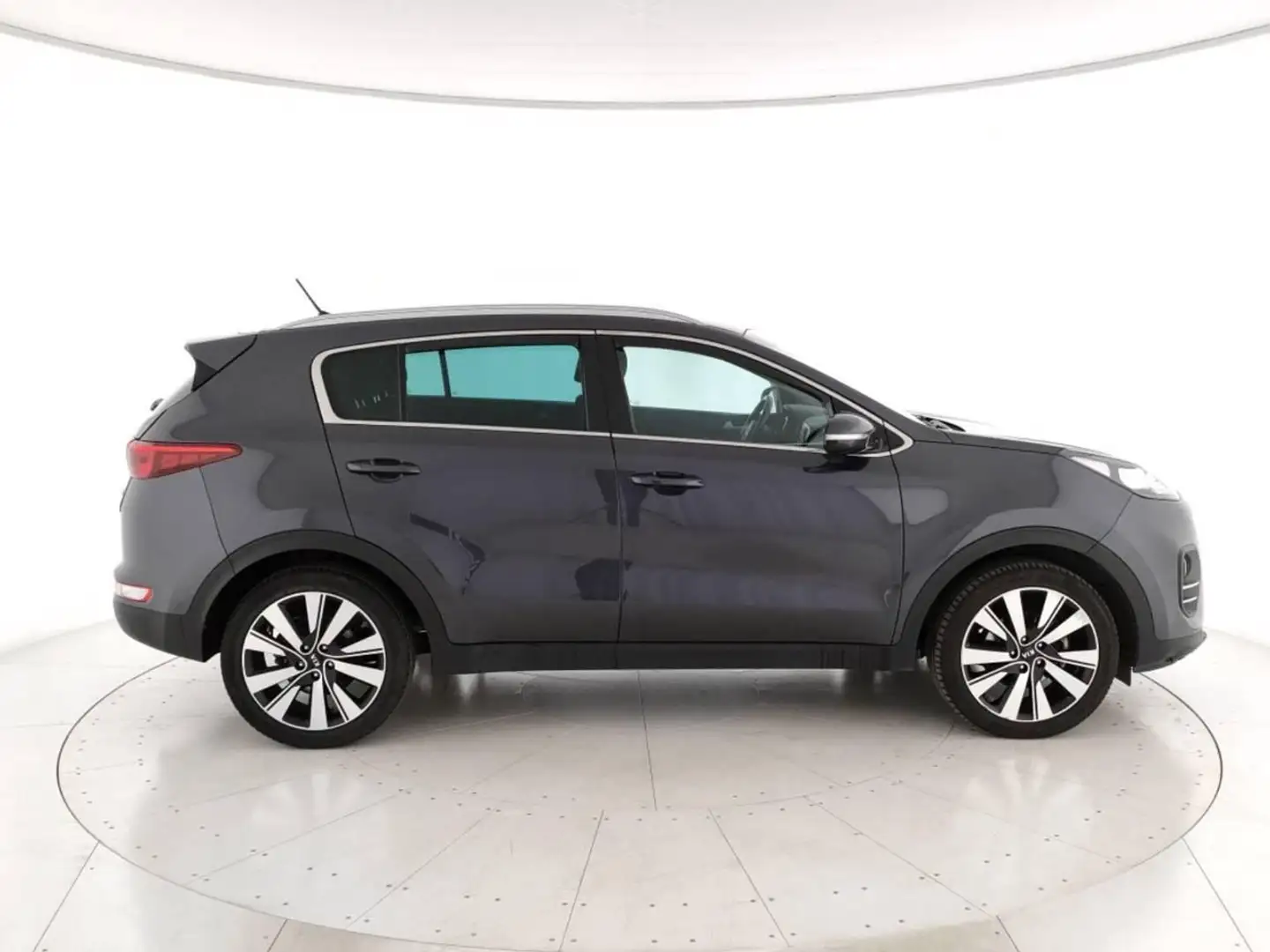Kia Sportage 1.7 crdi Cool 2wd 115cv Gri - 2