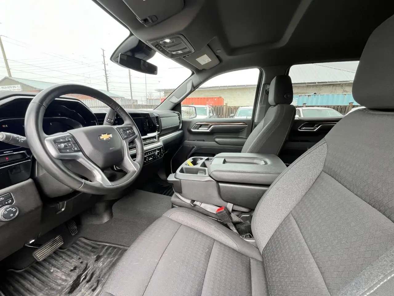 Chevrolet Silverado 1500 снимка Chevrolet Silverado 1500