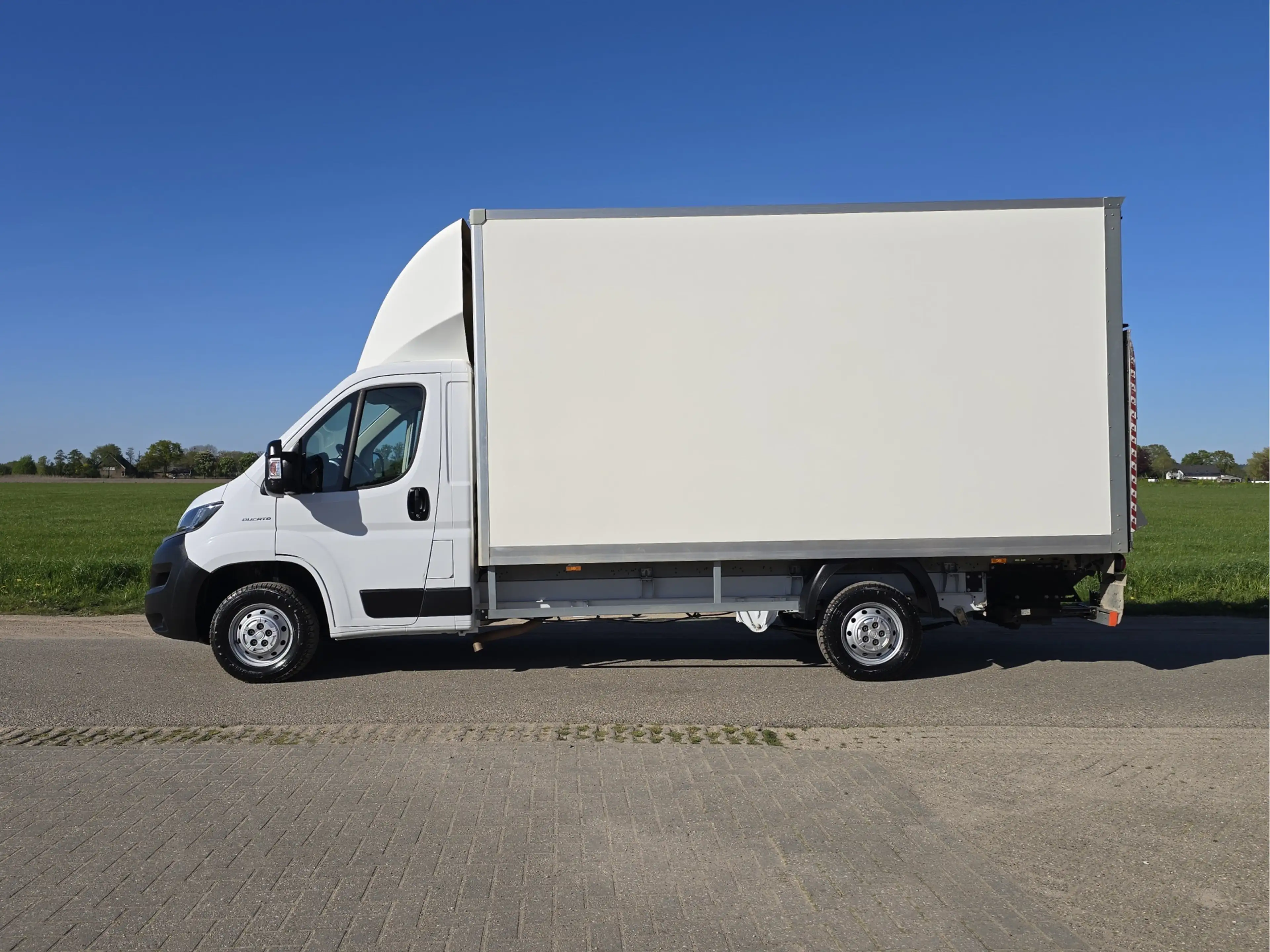 Fiat Ducato 35H 2.3 MultiJet L4 Bakwagen + Klep - 140 Pk - Eur — photo 2