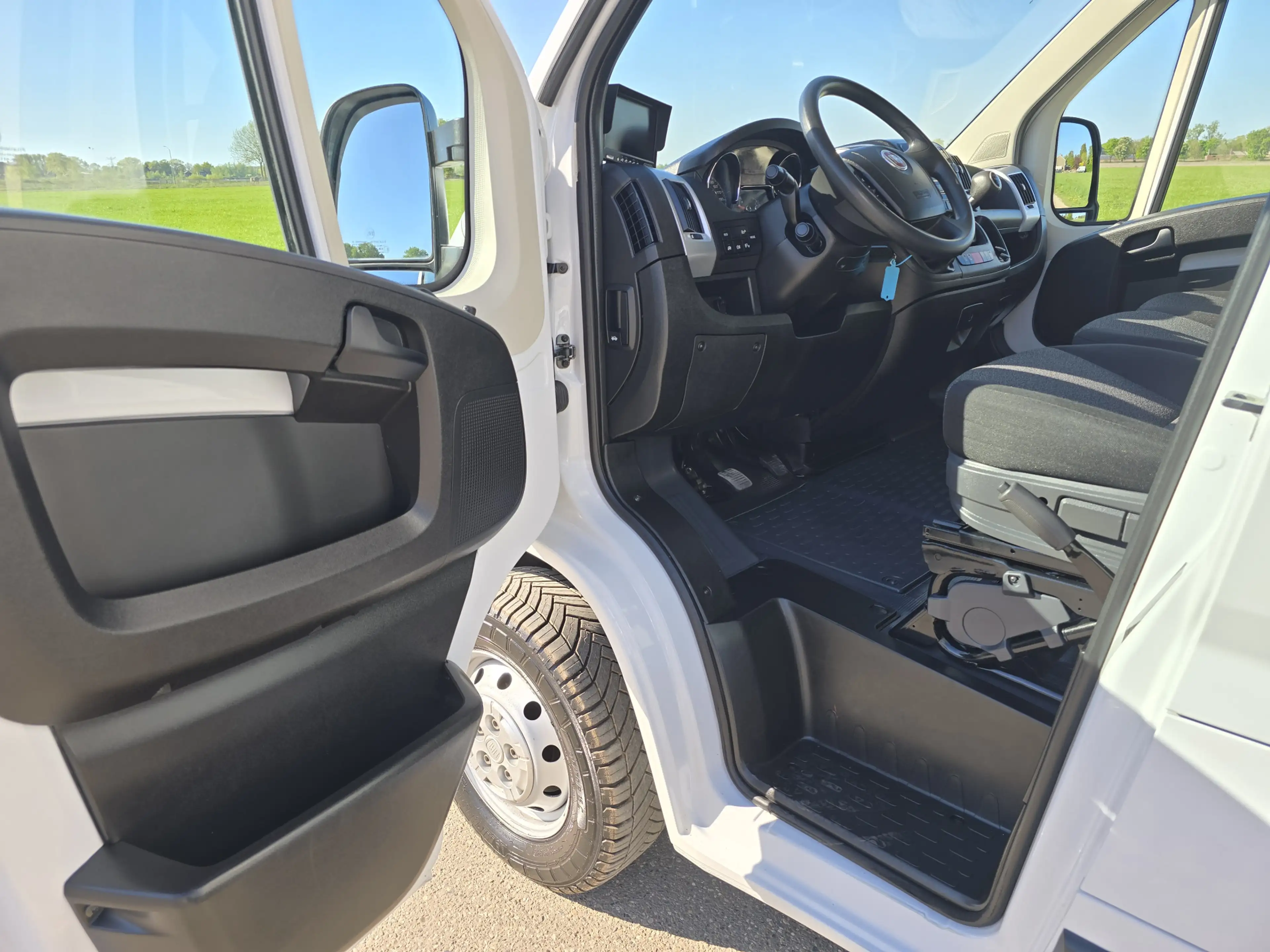 Fiat Ducato 35H 2.3 MultiJet L4 Bakwagen + Klep - 140 Pk - Eur — photo 17