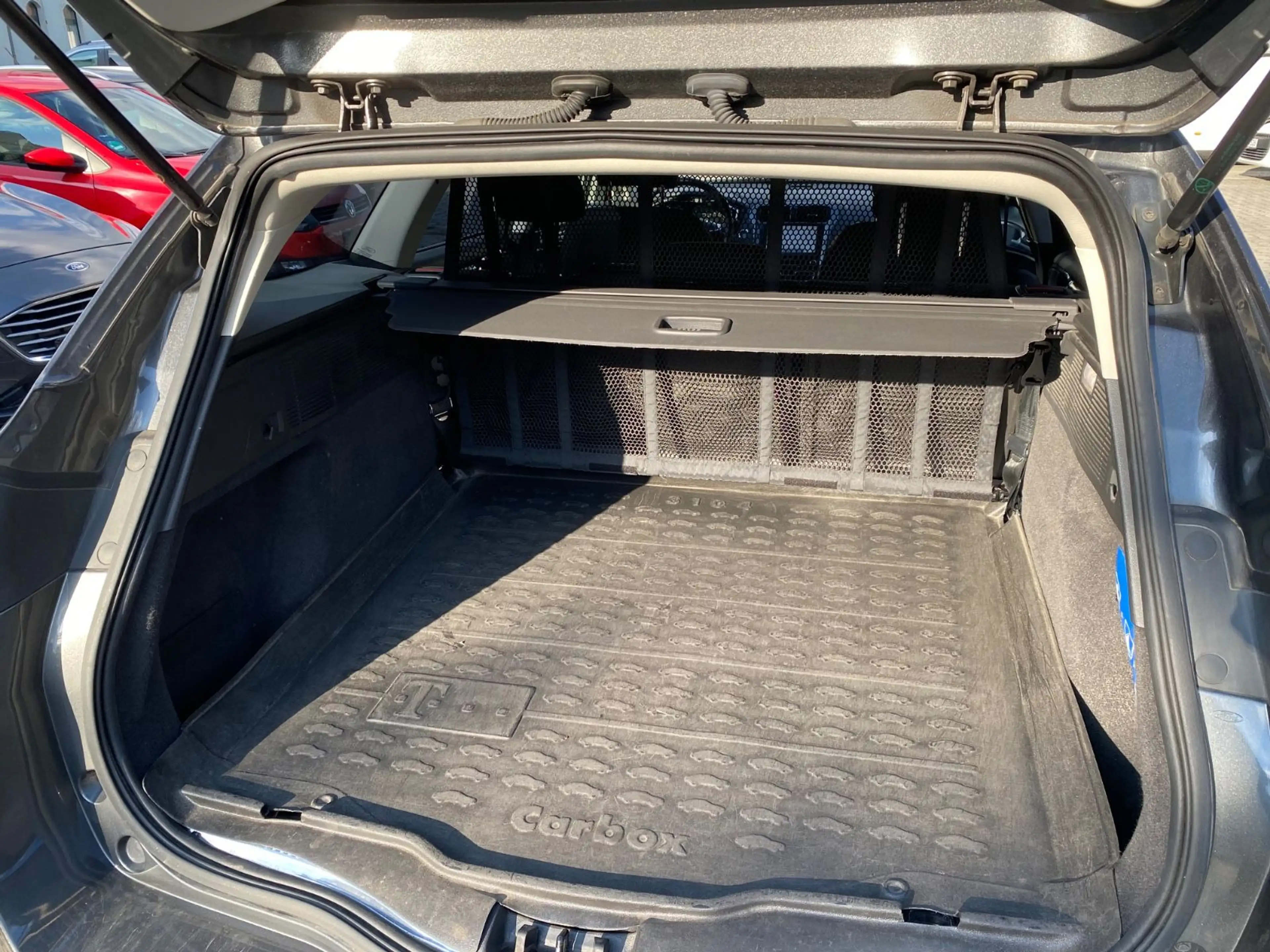 Ford Mondeo Turnier Titanium — photo 11