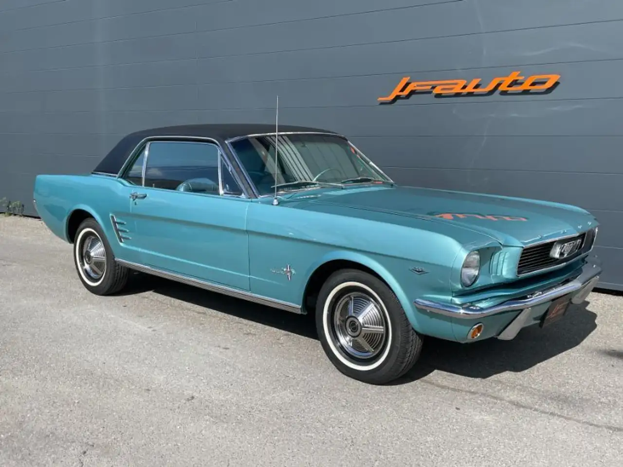 Ford Mustang COUPE 66 V8 BVA RESTAUREE, foto 1