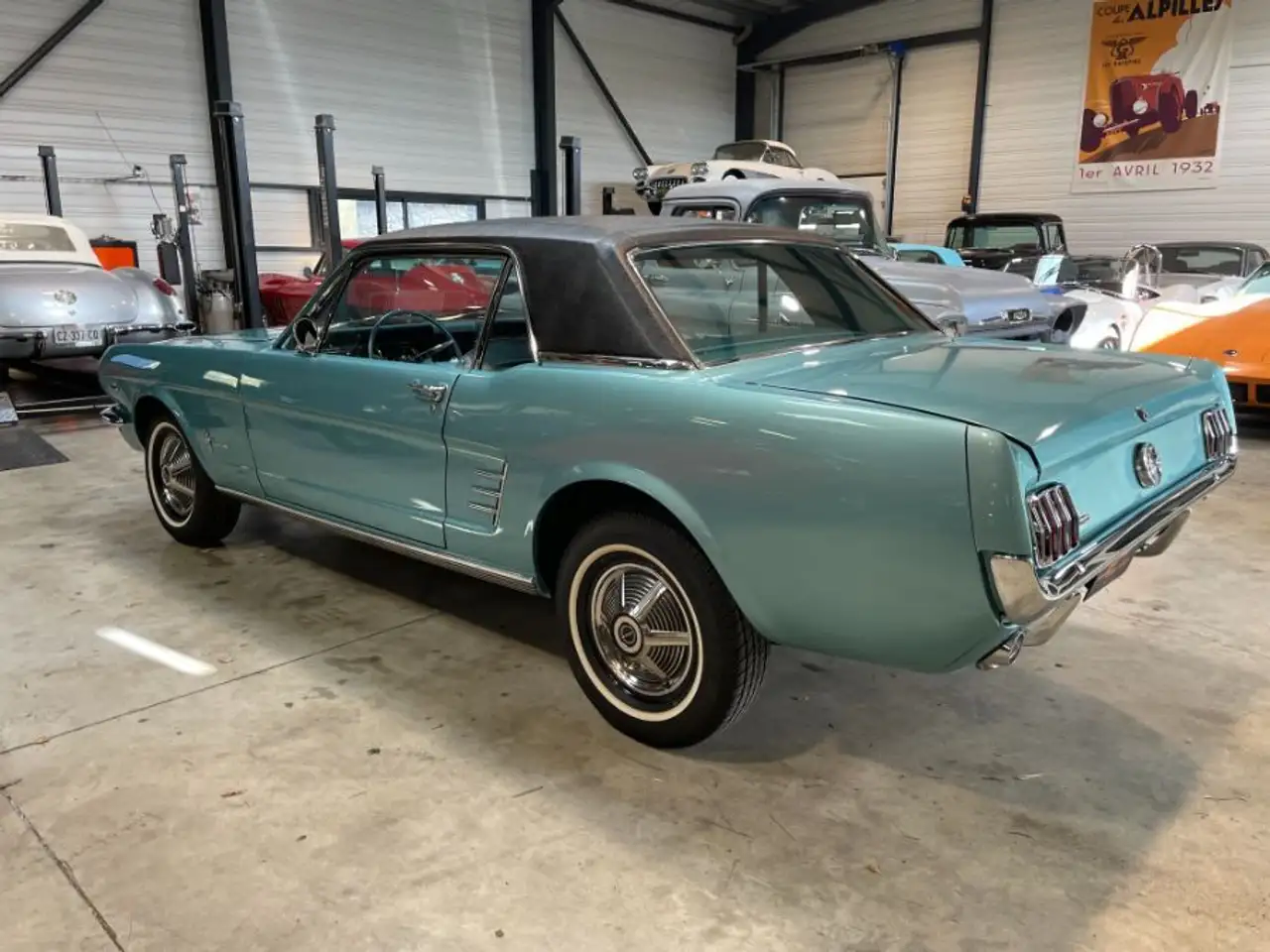 Ford Mustang COUPE 66 V8 BVA RESTAUREE, foto 2