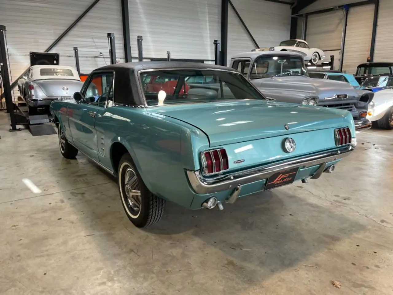 Ford Mustang COUPE 66 V8 BVA RESTAUREE, foto 8