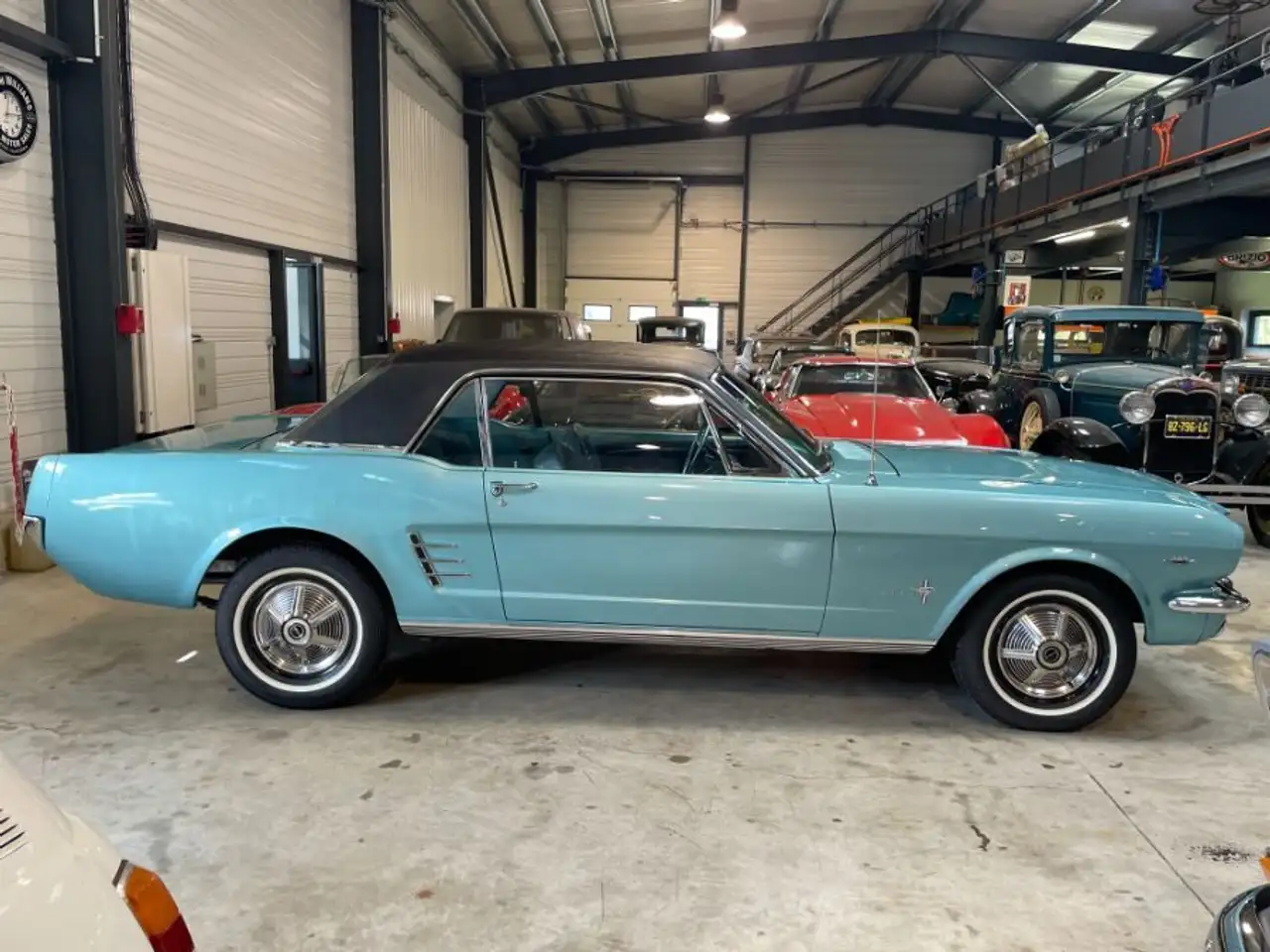 Ford Mustang COUPE 66 V8 BVA RESTAUREE, foto 12