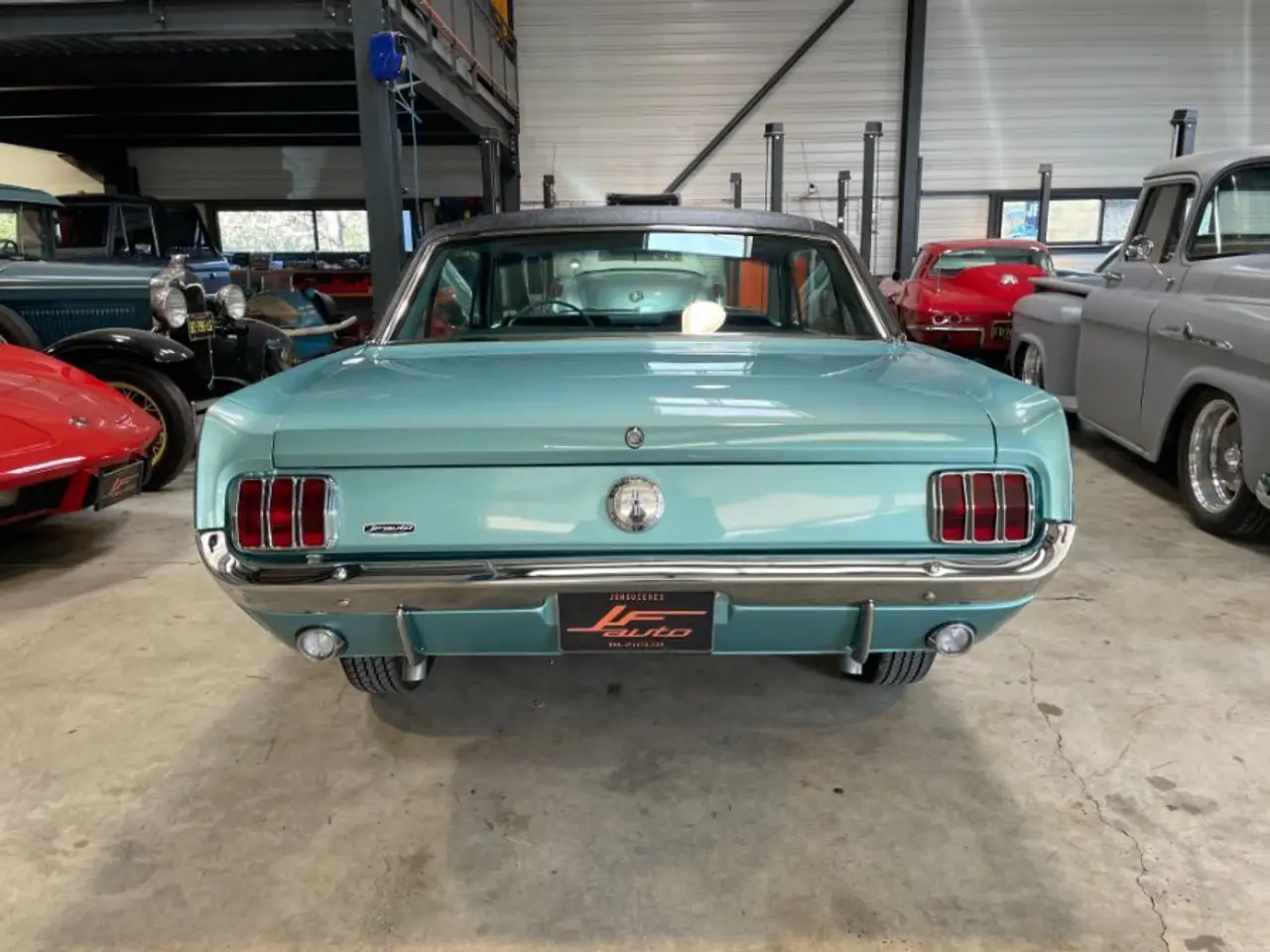 Ford Mustang COUPE 66 V8 BVA RESTAUREE, foto 9