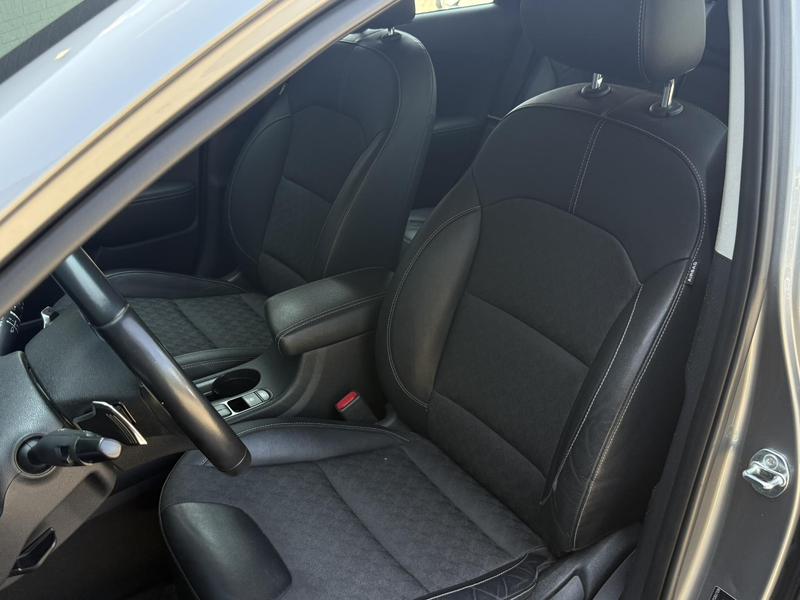 Kia Niro 1.6 GDi Hybrid DynamicLine All season Banden | Ada — photo 11