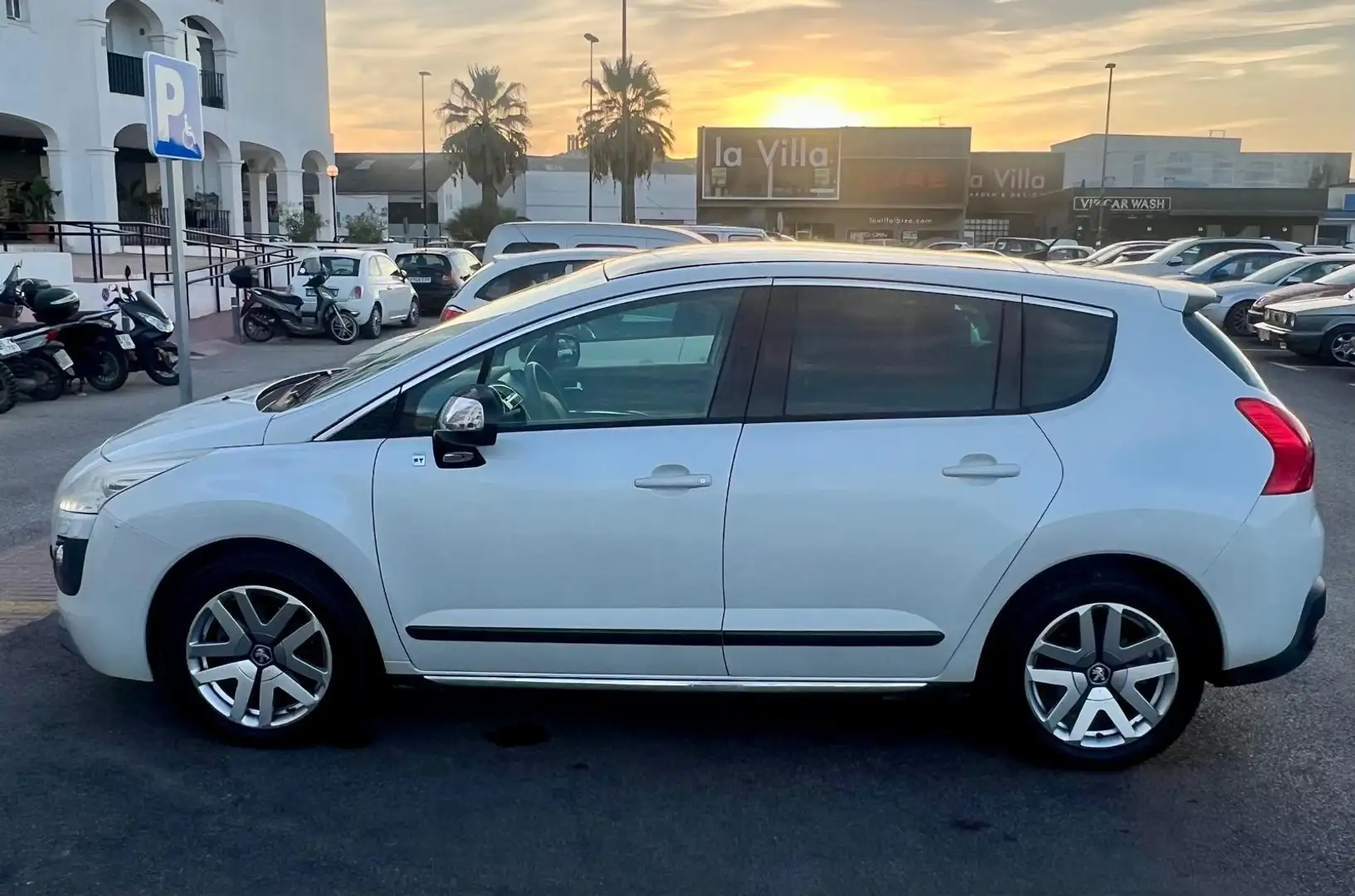 Peugeot 3008 Hybryd4 Limited Edition Blanco - 1