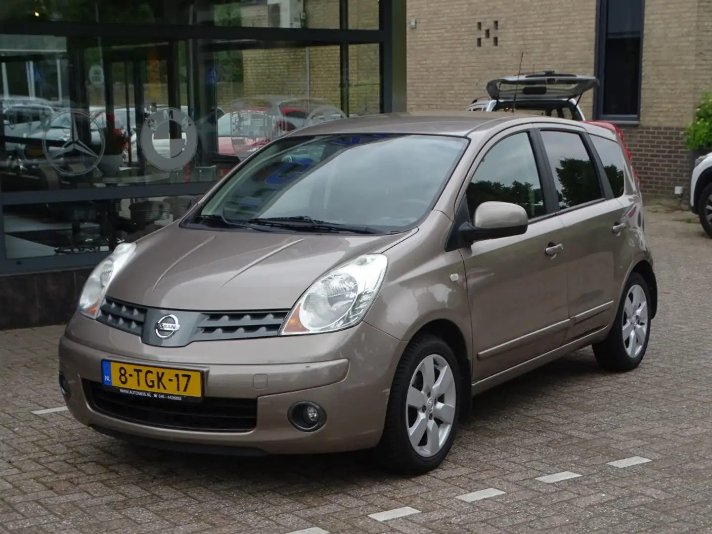 Nissan Note 1.6 Life Automaat Clima Trekhaak Bruin - 2