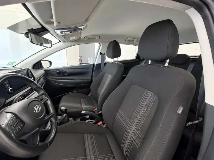 Hyundai i20 5P MPI 1.2 ESSENCE 2024, foto 12