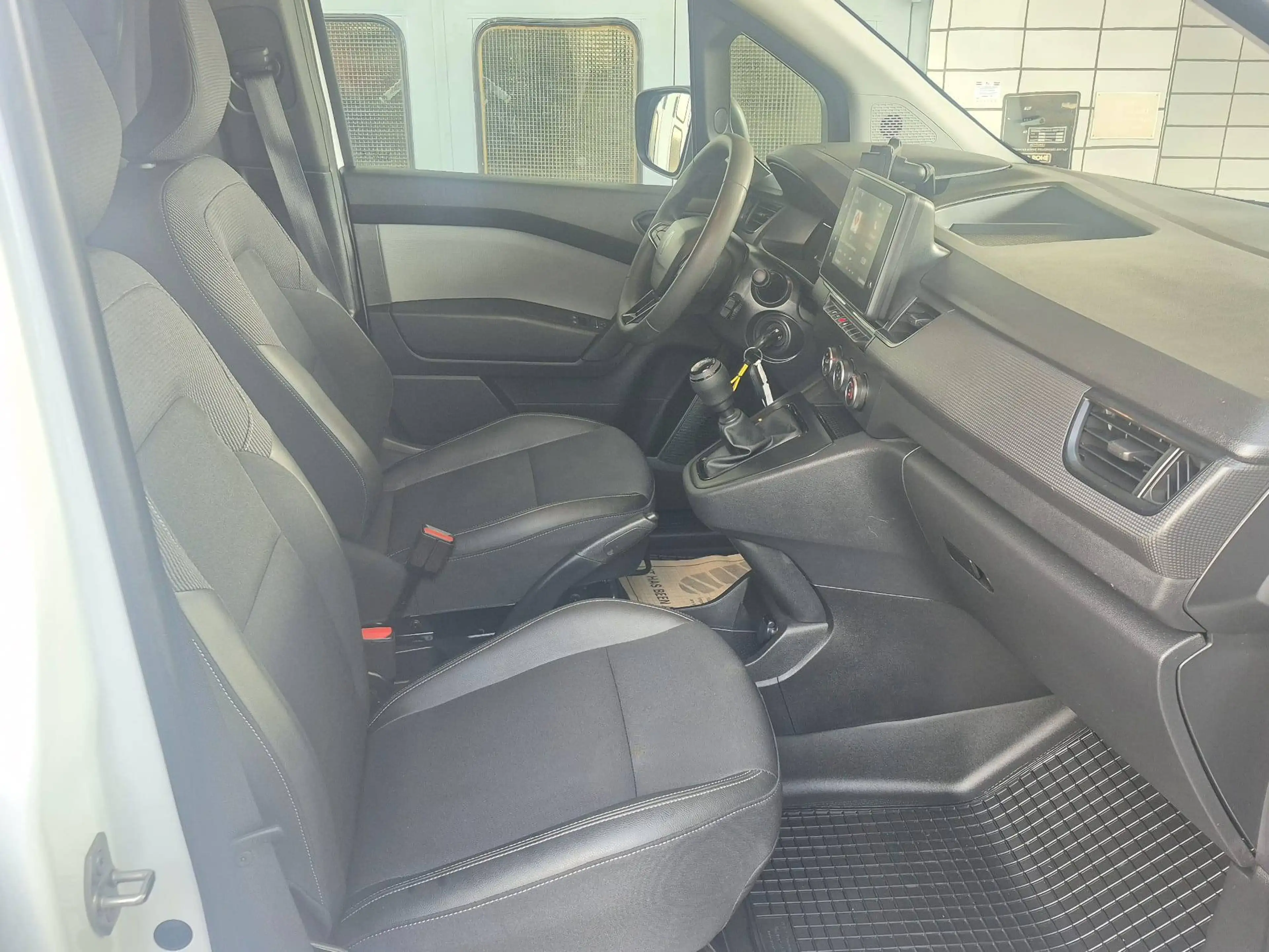 Renault Kangoo Van Extra dCi95 L1 mittel *16.500 netto* — photo 5