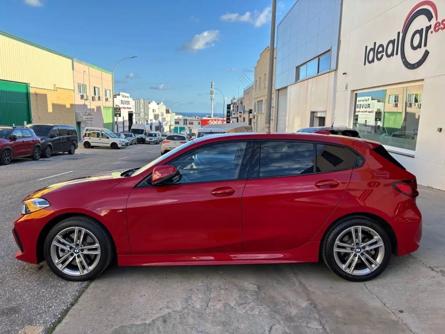 BMW 120 120dA M Sport Rojo - 2