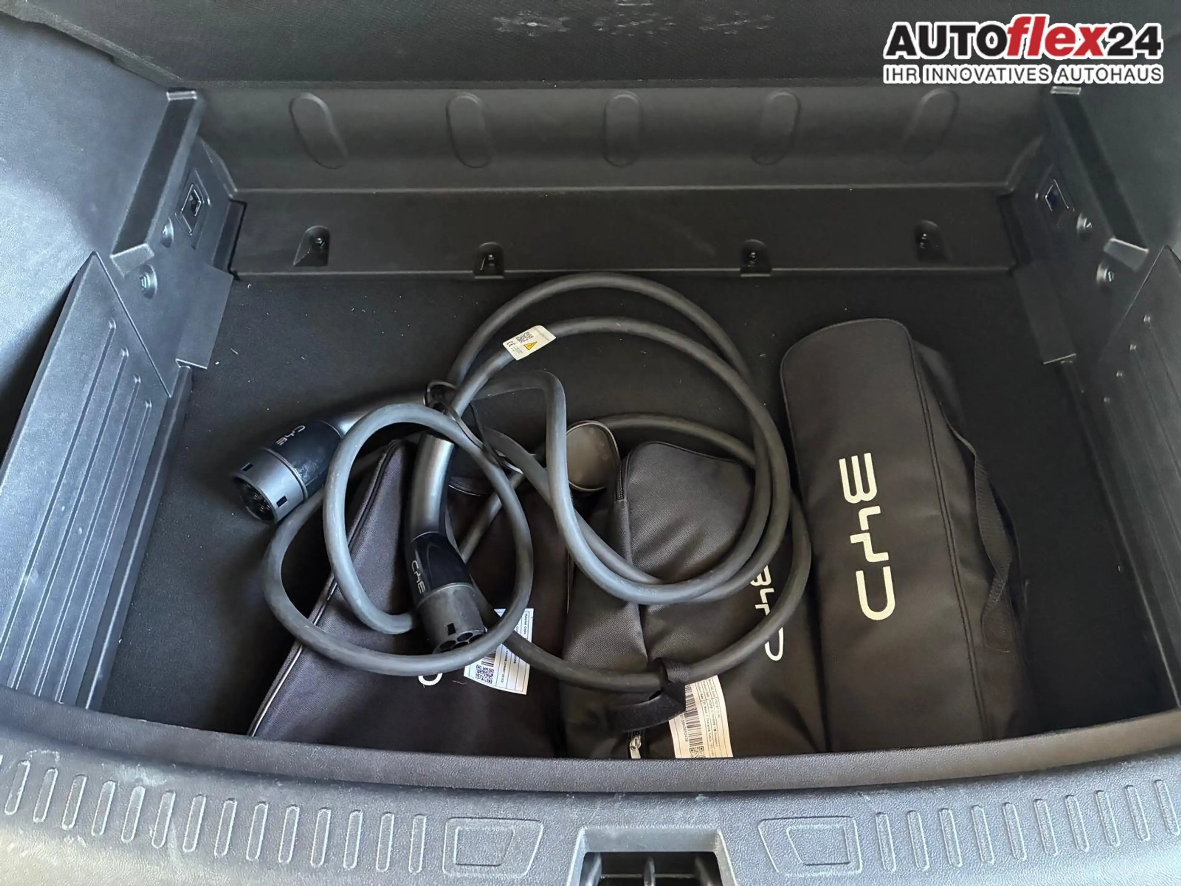 BYD Atto 2 EV Comfort 64,8 kWh / Navi Sitz. H Leder ACC AL... — photo 8