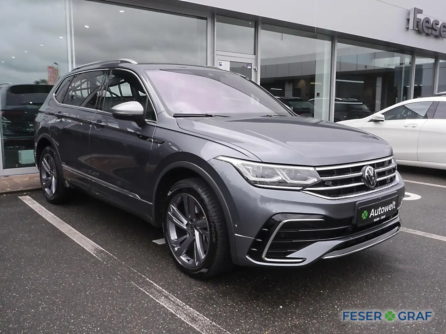 Volkswagen Tiguan Allspace R-Line 4Motion 2.0 TSI NAVI,LED,PANO,RFK Gris - 2