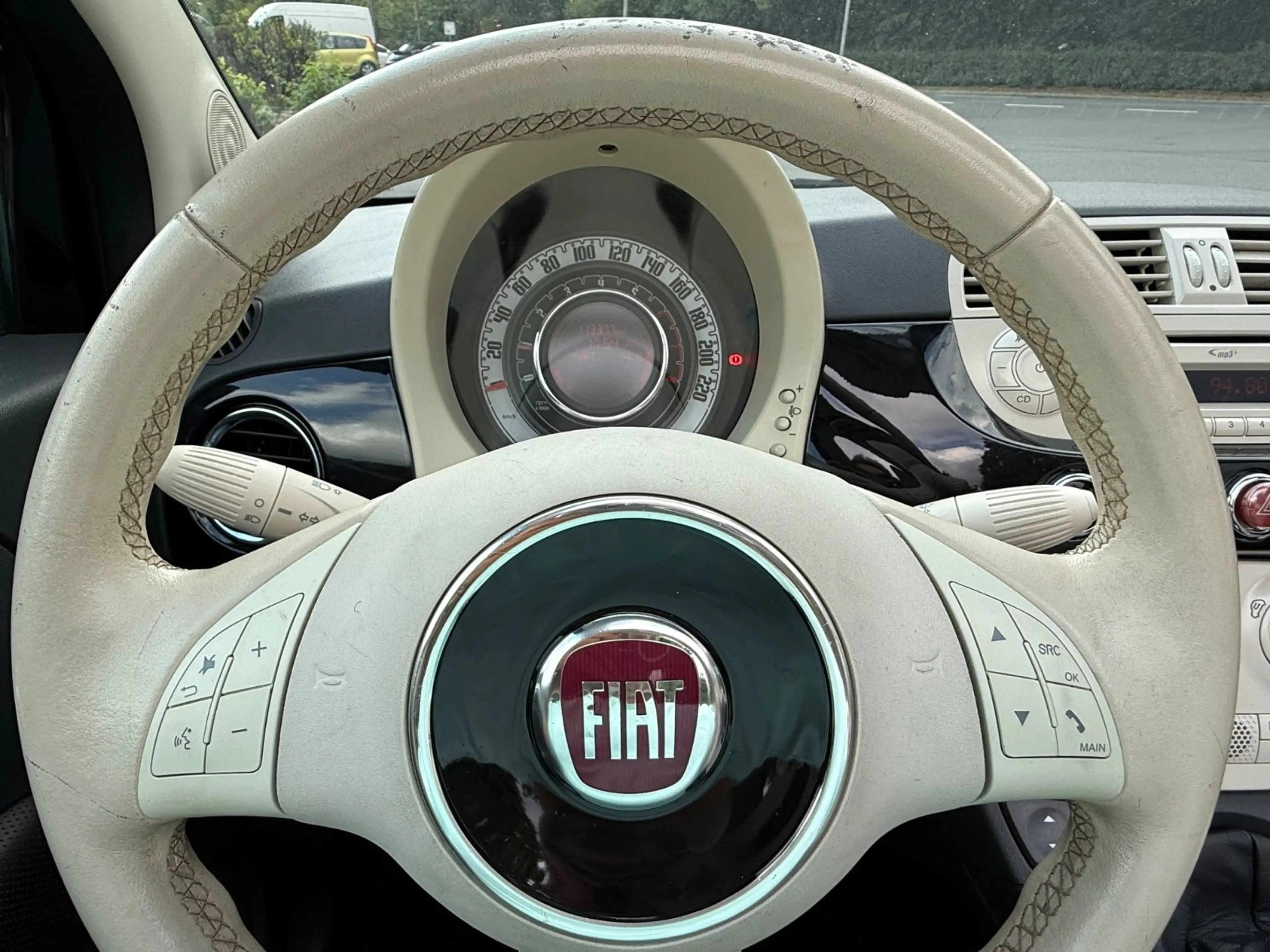 Fiat 500 Cabrio — photo 12