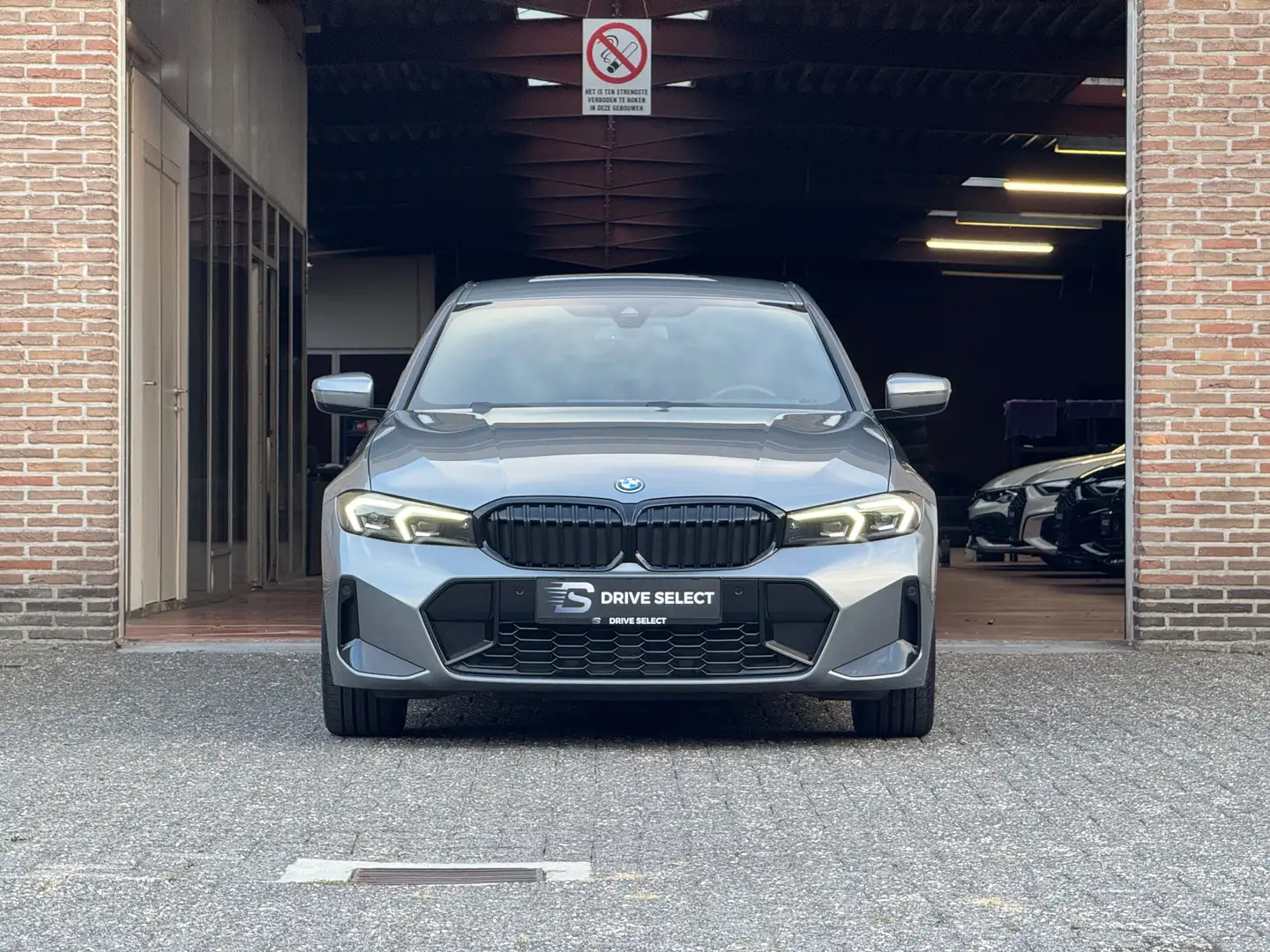 BMW 330 e M-Sport | LED | Shadow Line | HiFi | CarPlay Gris - 2